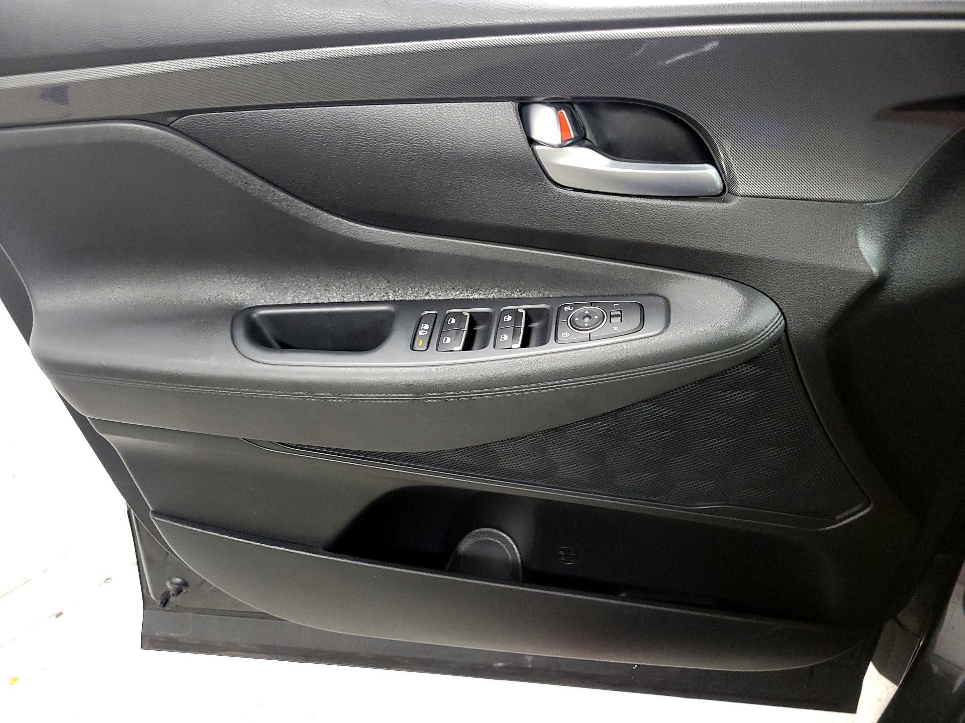 Thumbnail: 2023 Hyundai Santa Fe - 12