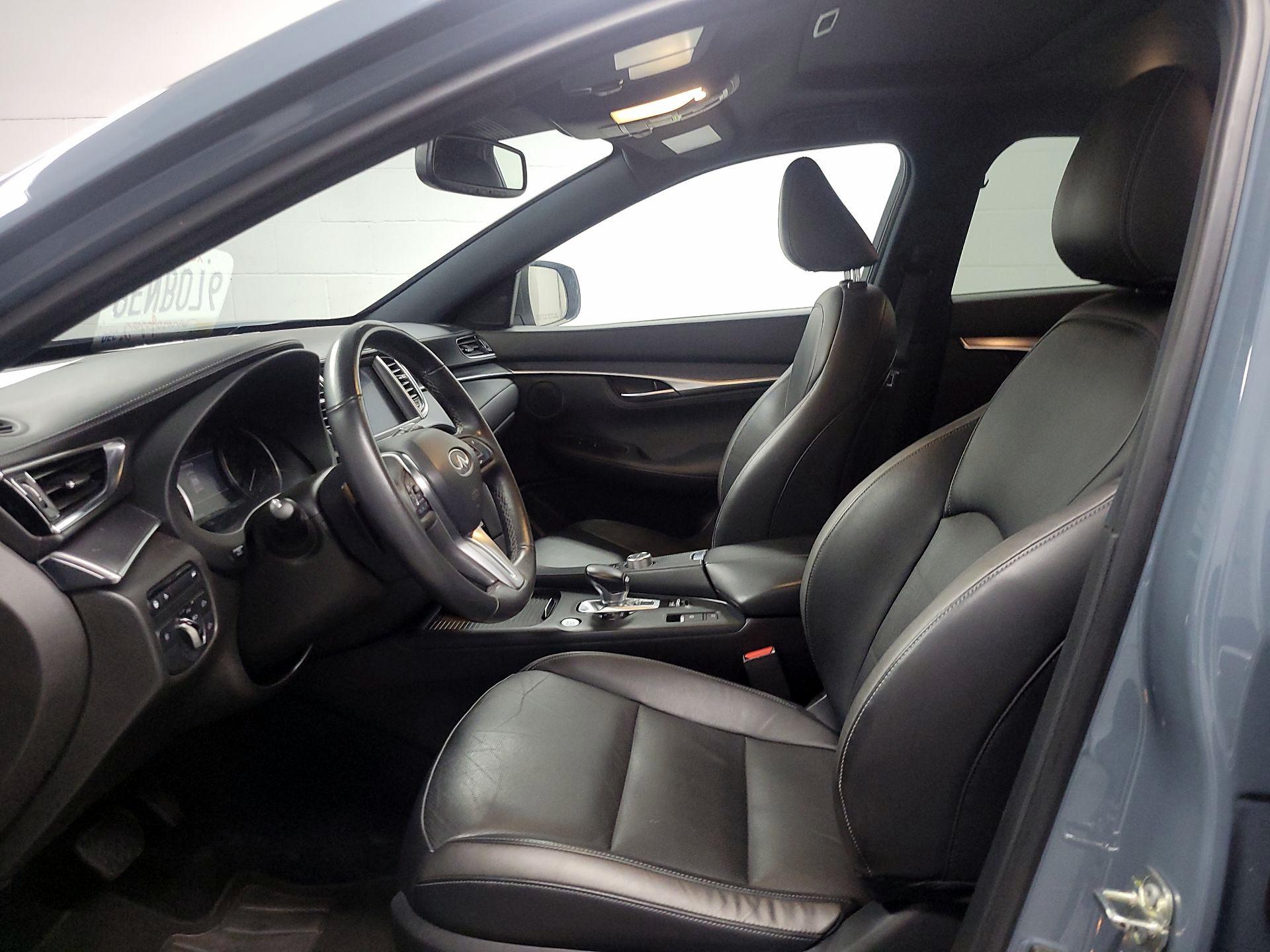 Thumbnail: 2023 INFINITI QX55 - 11