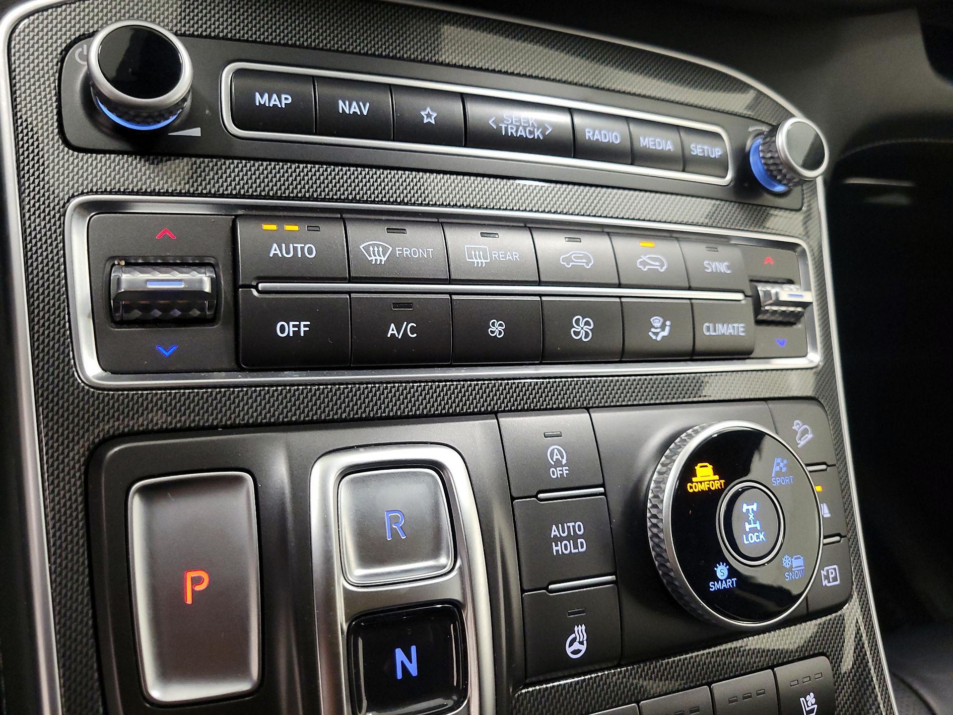 Thumbnail: 2023 Hyundai Santa Fe - 17