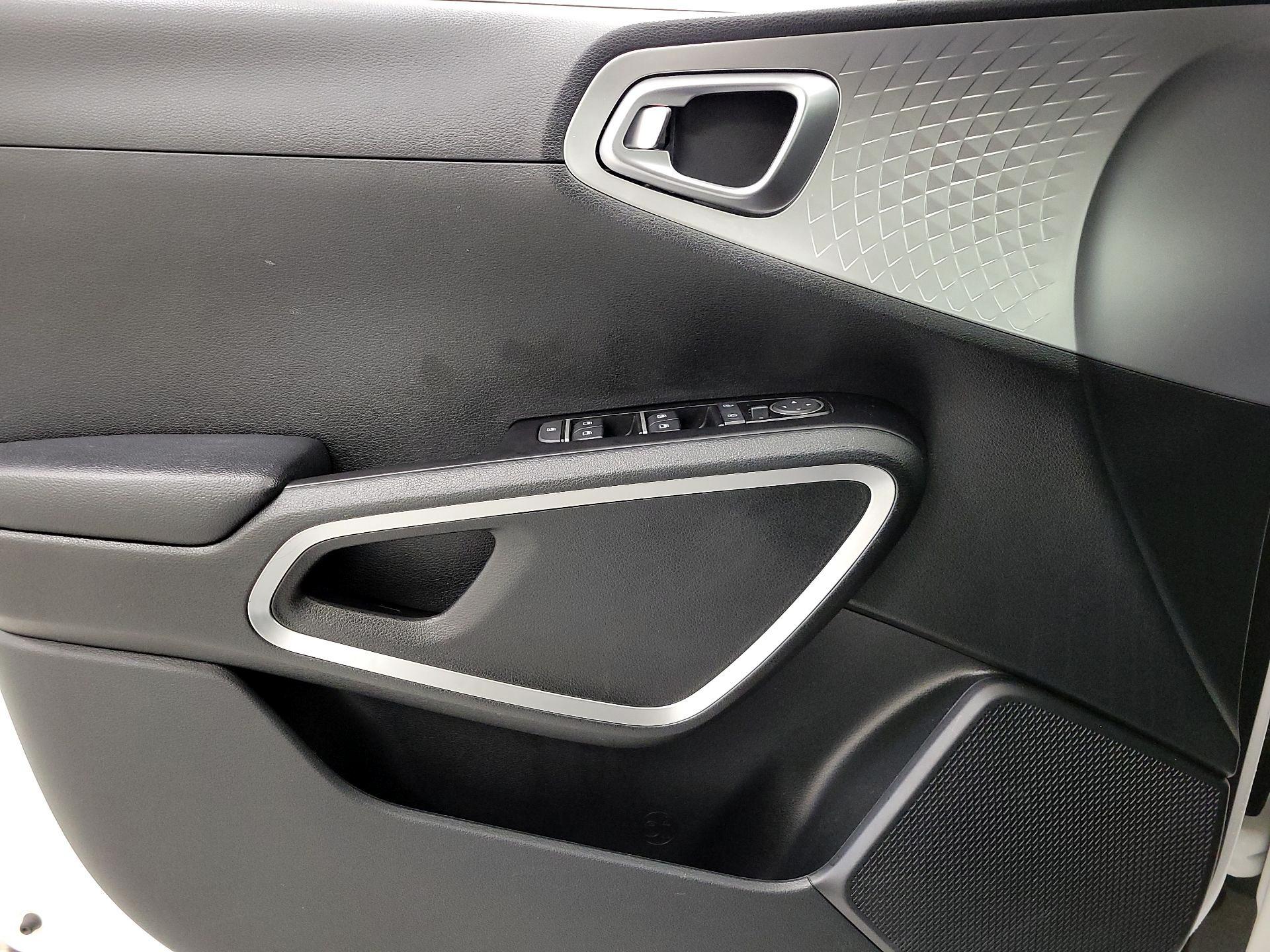 Thumbnail: 2023 Kia Soul - 12