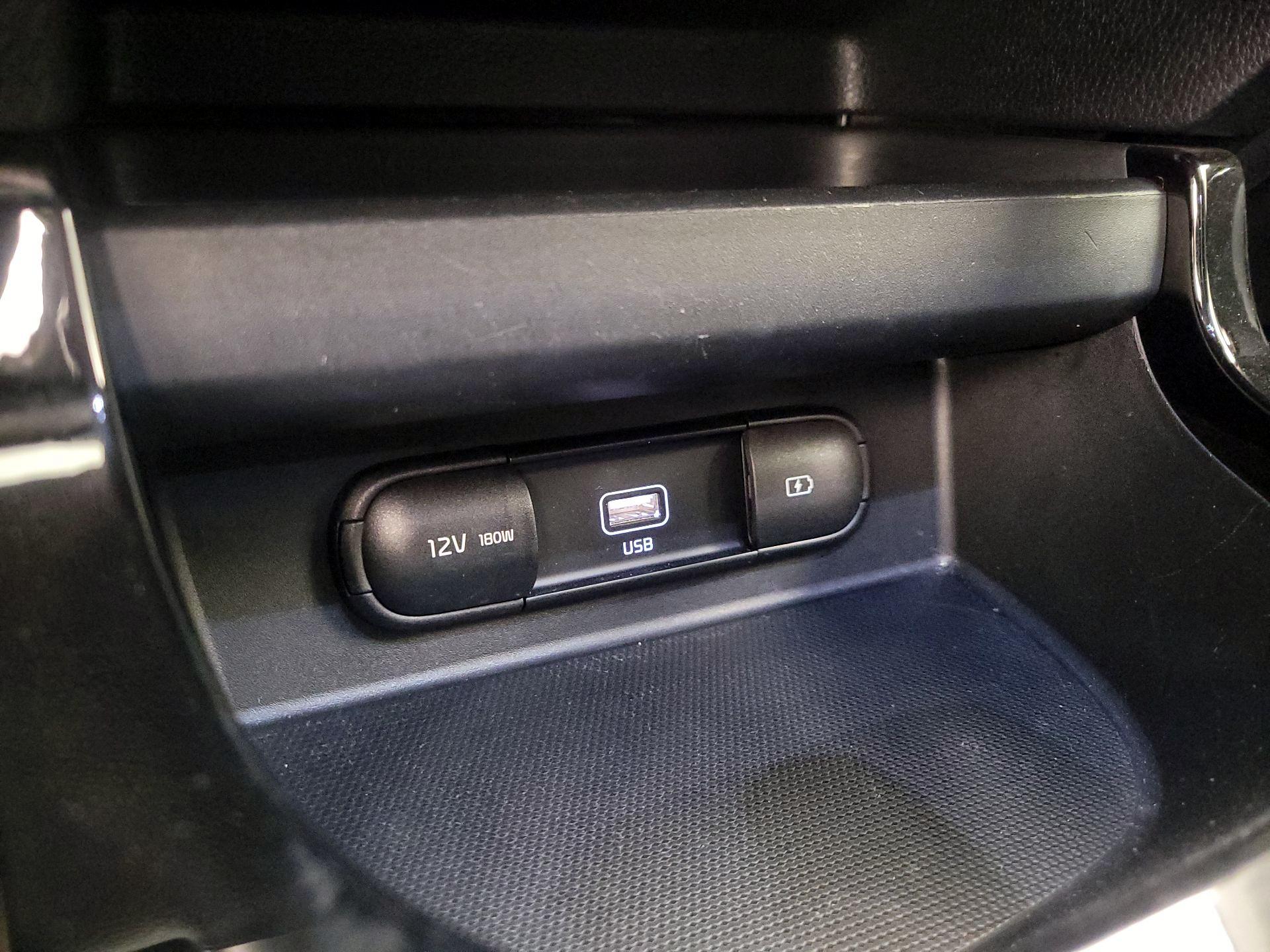 Thumbnail: 2023 Kia Seltos - 18