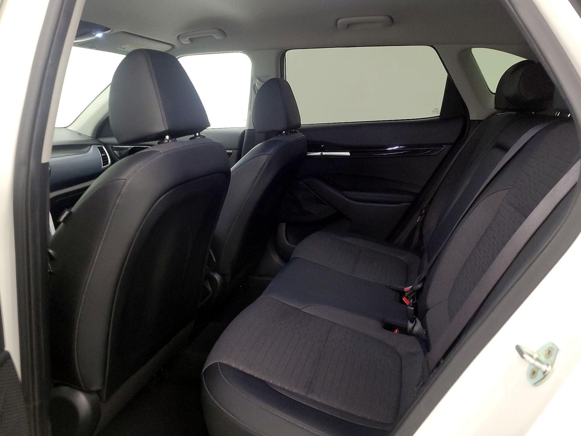 Thumbnail: 2023 Kia Seltos - 19