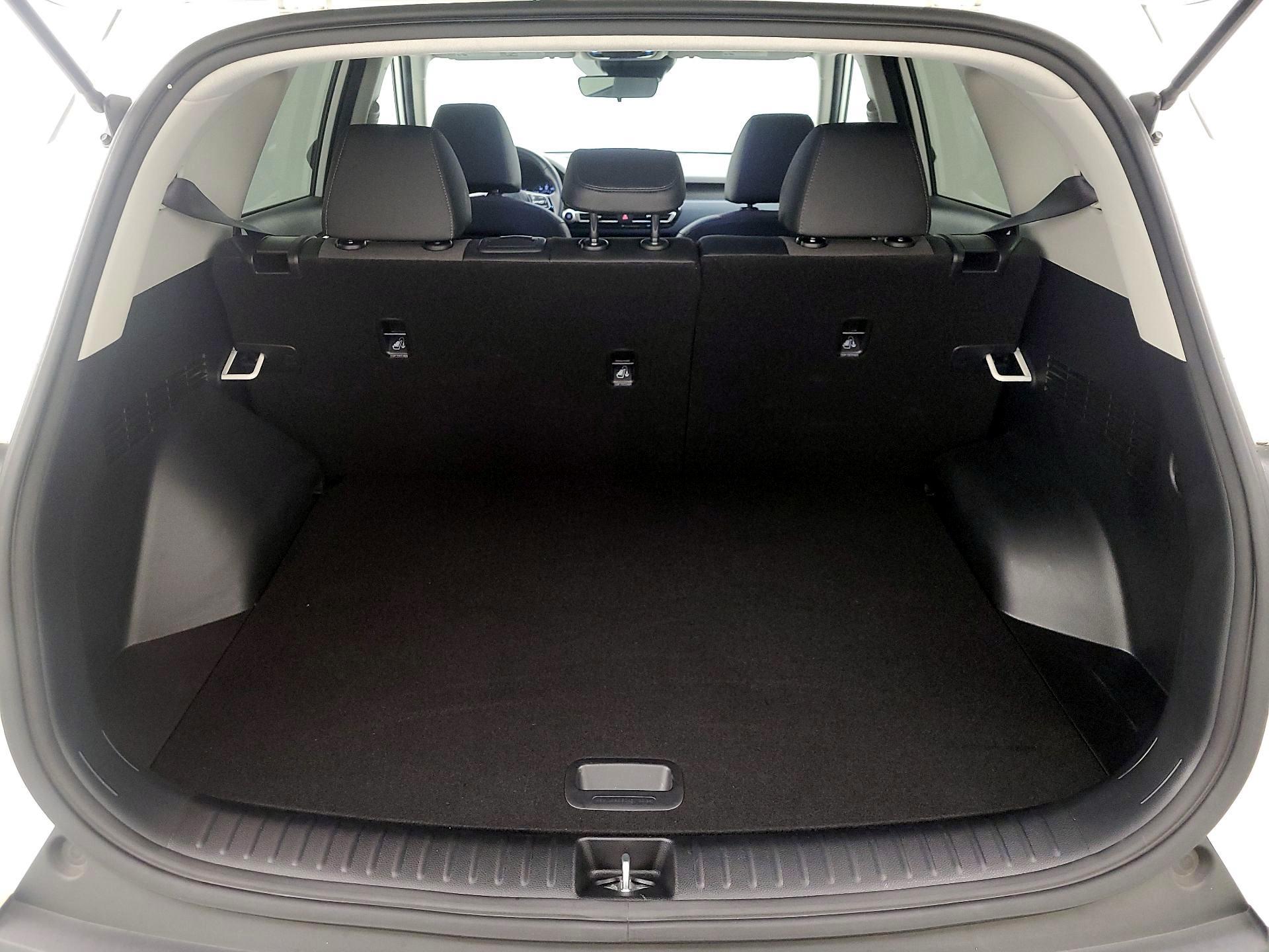 Thumbnail: 2023 Kia Seltos - 20