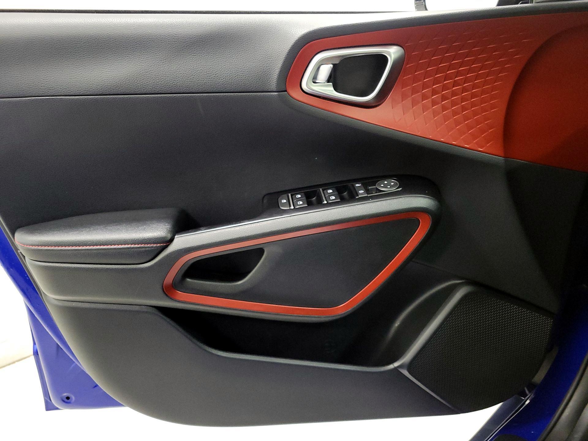 Thumbnail: 2023 Kia Soul - 12