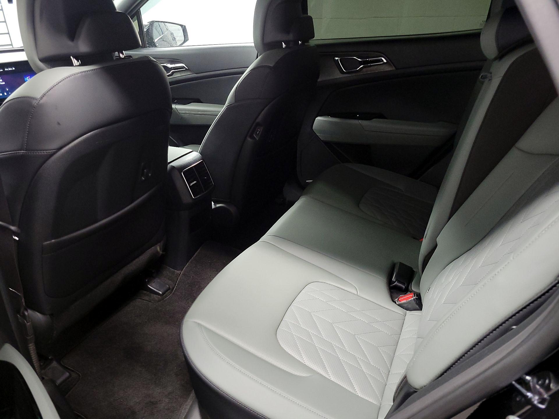 Thumbnail: 2024 Kia Sportage - 17