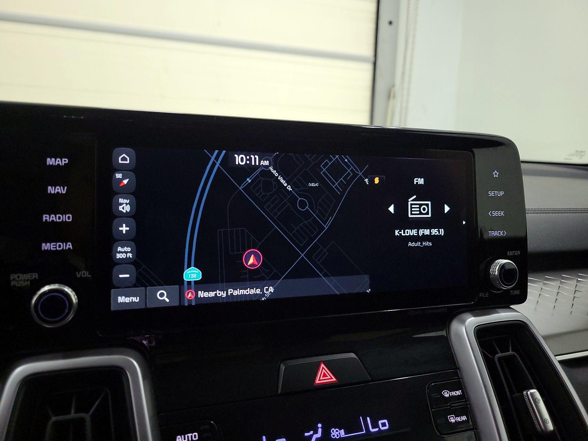 Thumbnail: 2023 Kia Sorento - 14