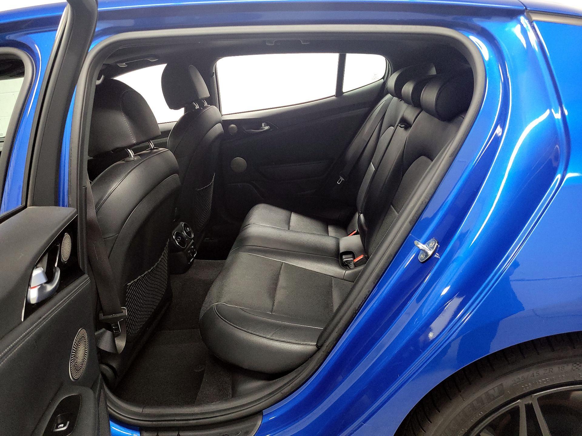 Thumbnail: 2022 Kia Stinger - 18