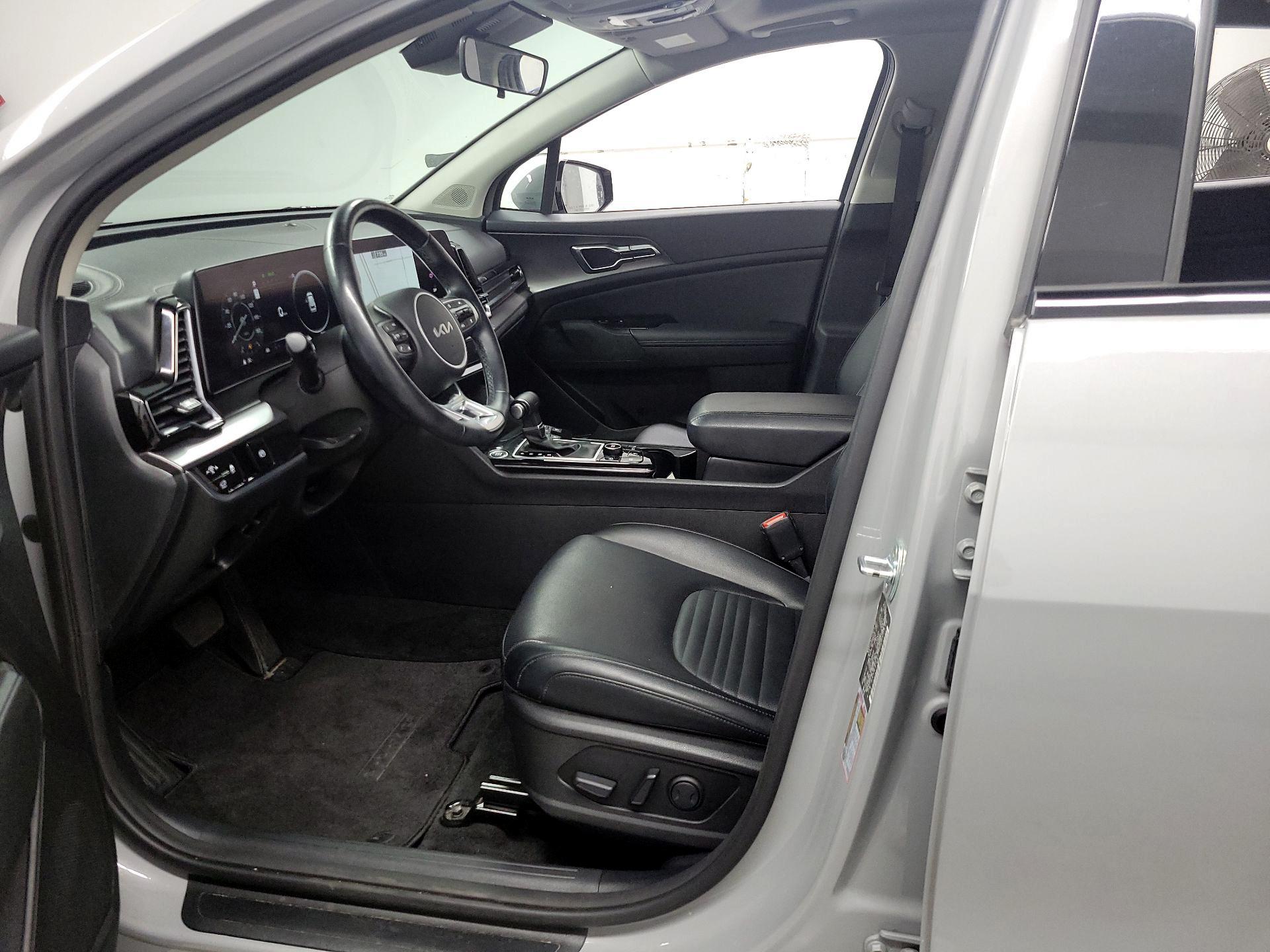 Thumbnail: 2023 Kia Sportage - 11