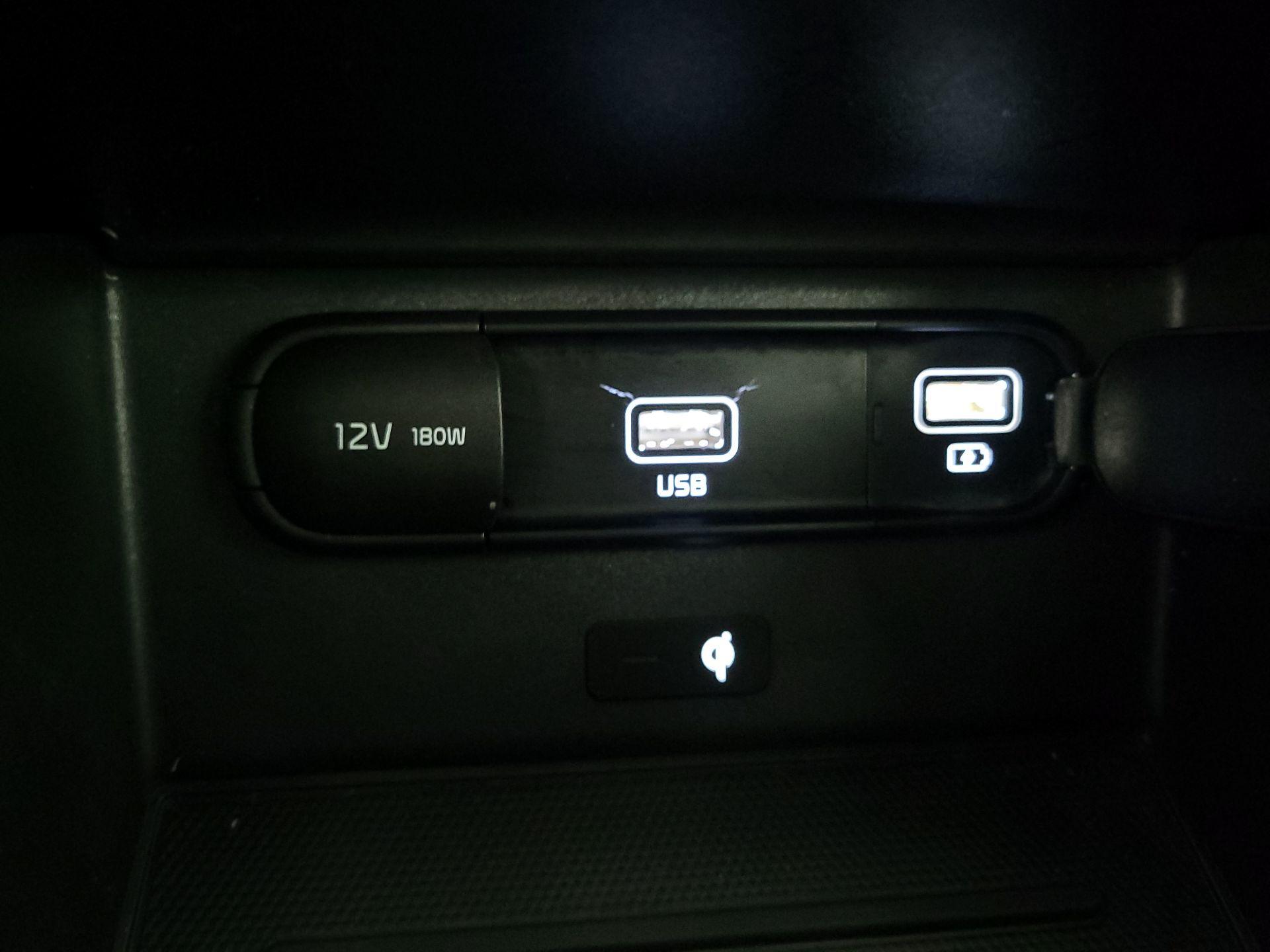 Thumbnail: 2021 Kia Telluride - 19