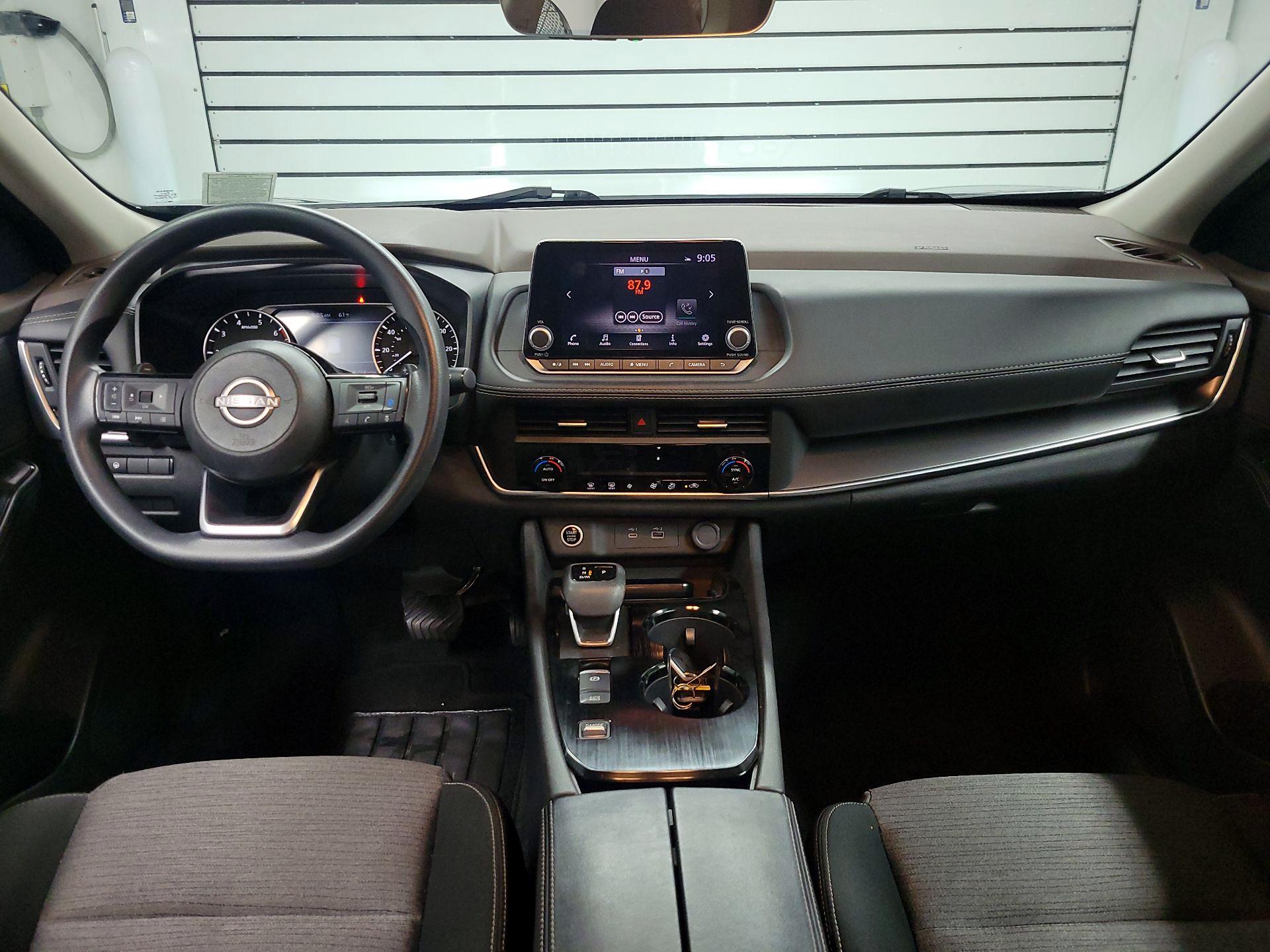 Thumbnail: 2023 Nissan Rogue - 9