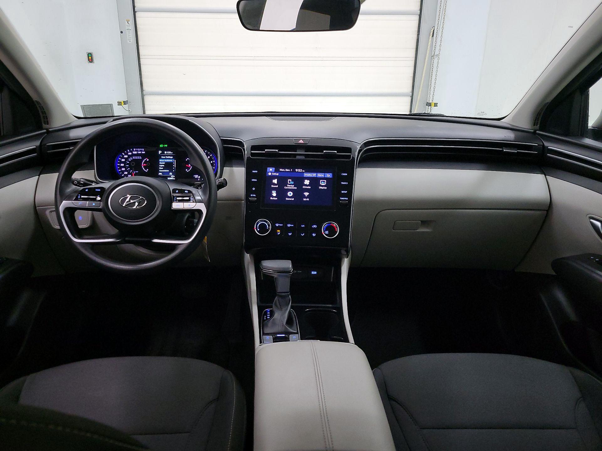 Thumbnail: 2023 Hyundai Tucson - 9