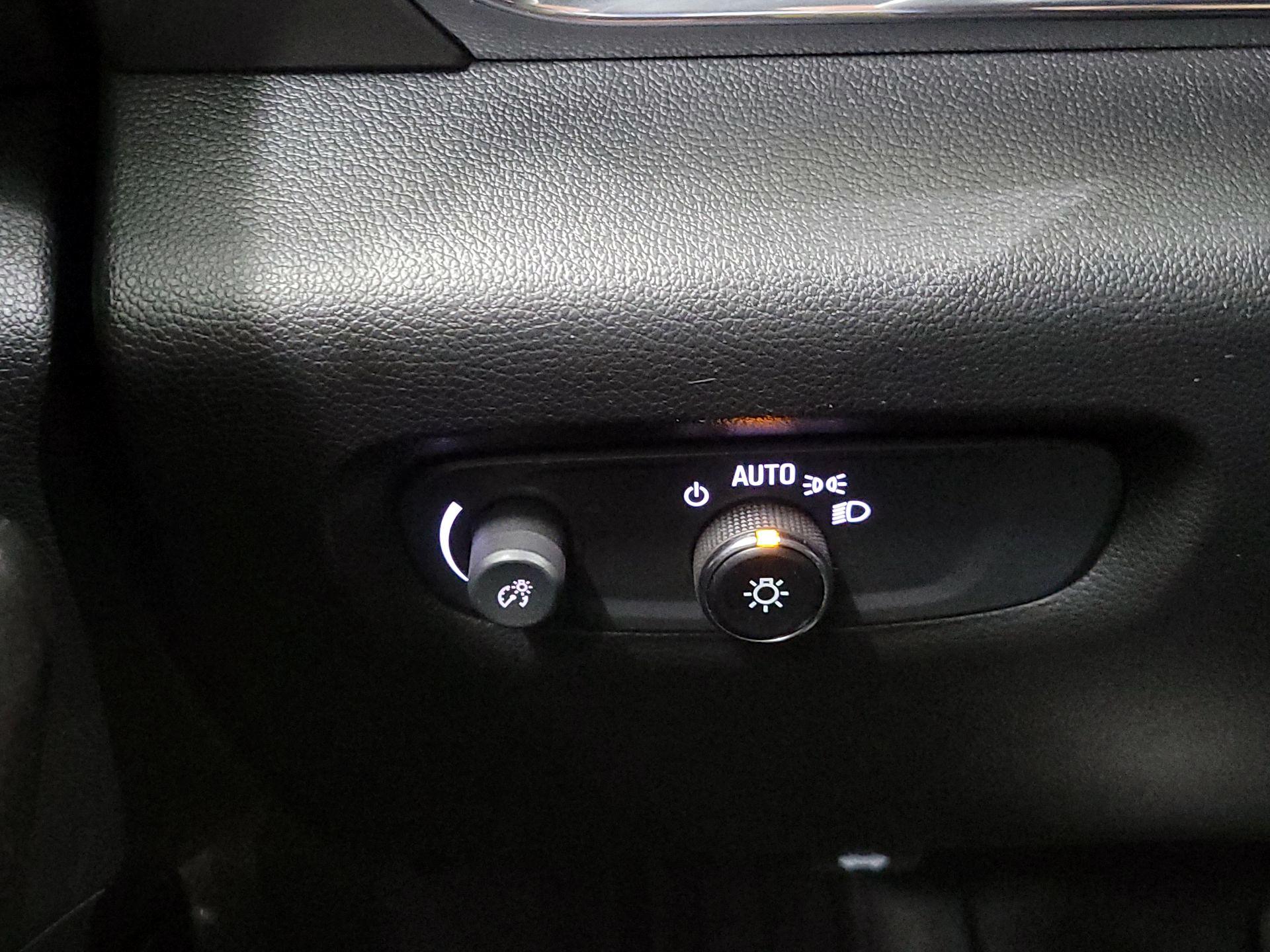 Thumbnail: 2023 Chevrolet Traverse - 13