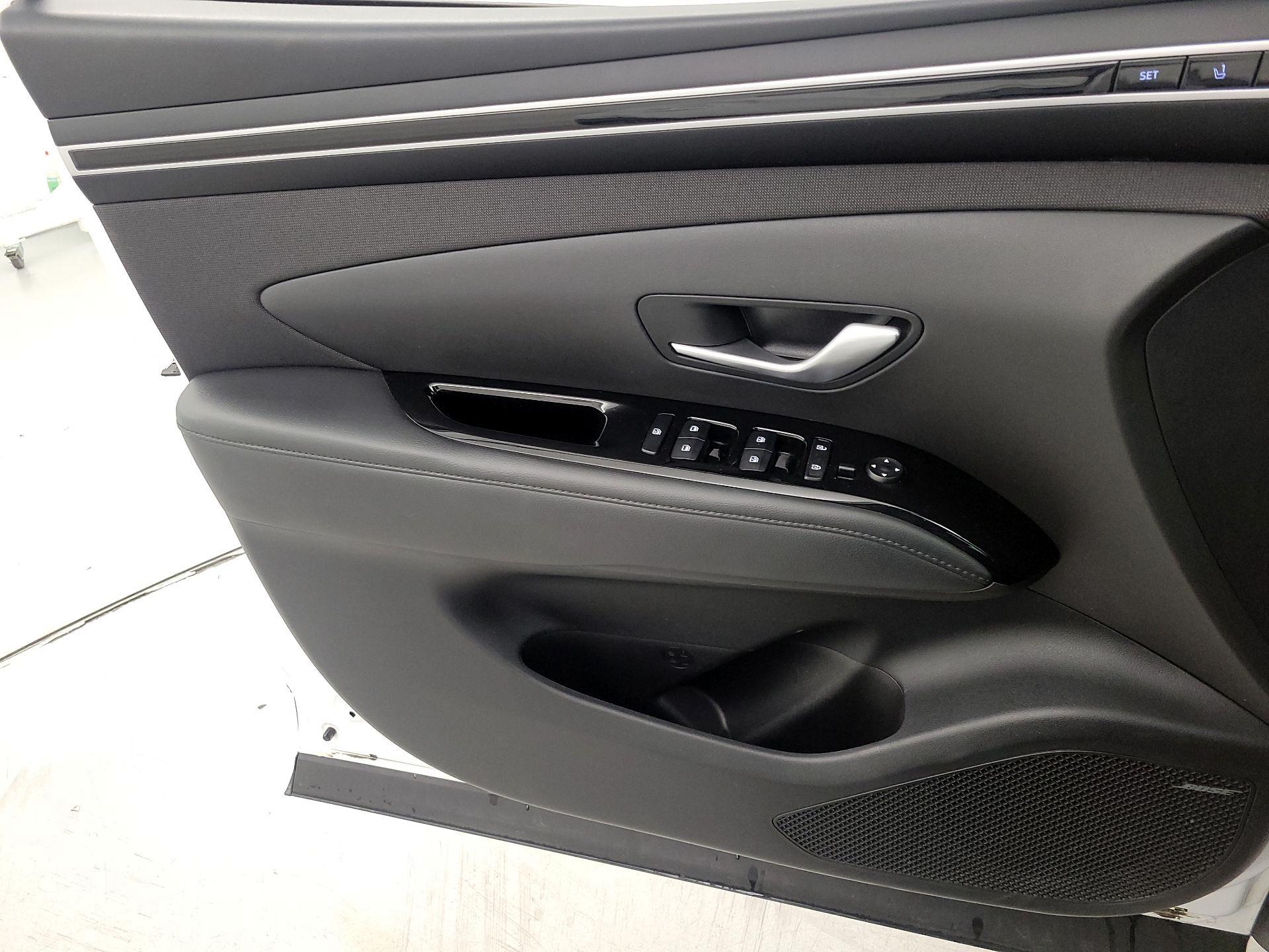 Thumbnail: 2023 Hyundai Tucson - 12