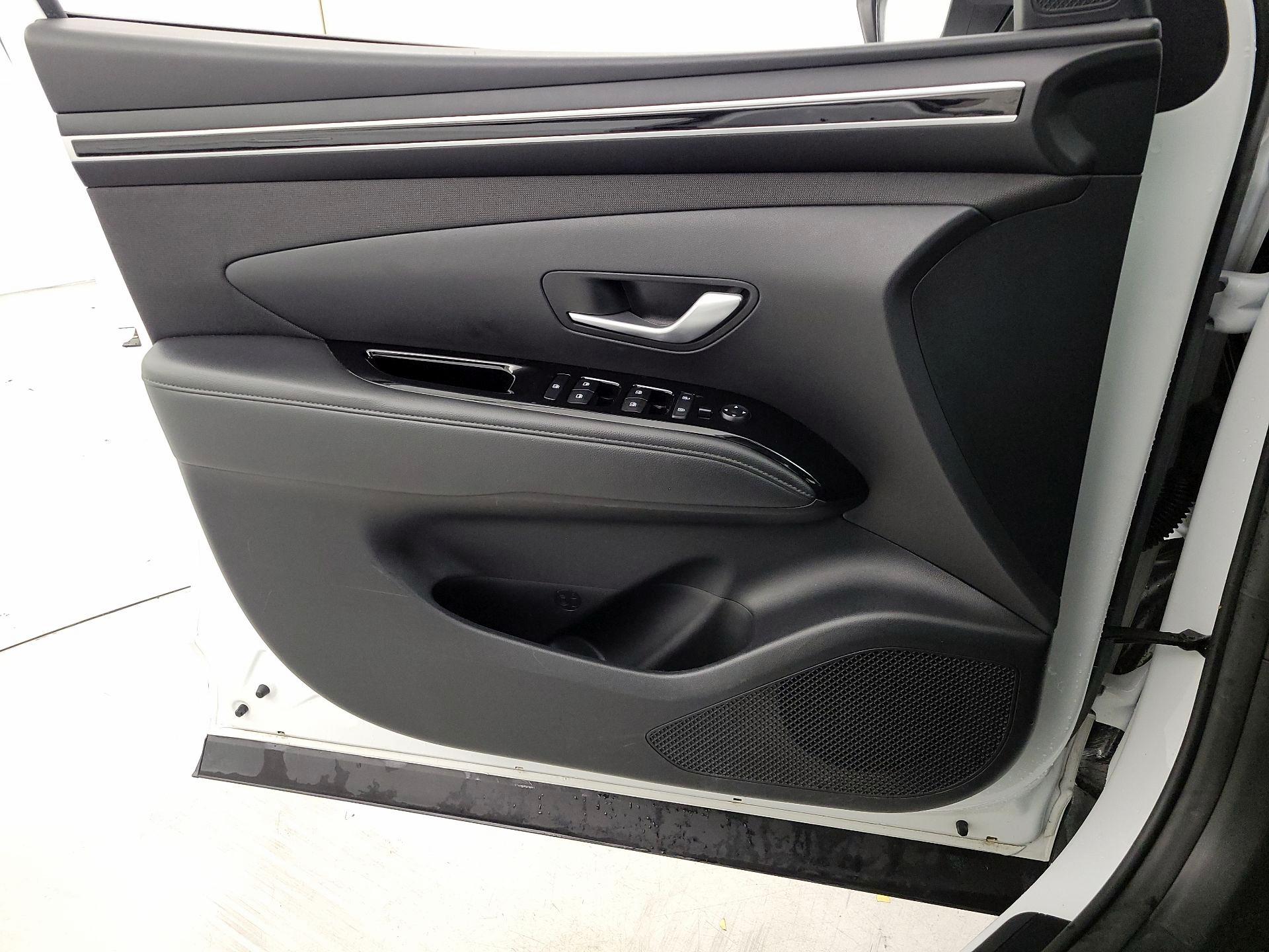 Thumbnail: 2022 Hyundai Tucson - 12