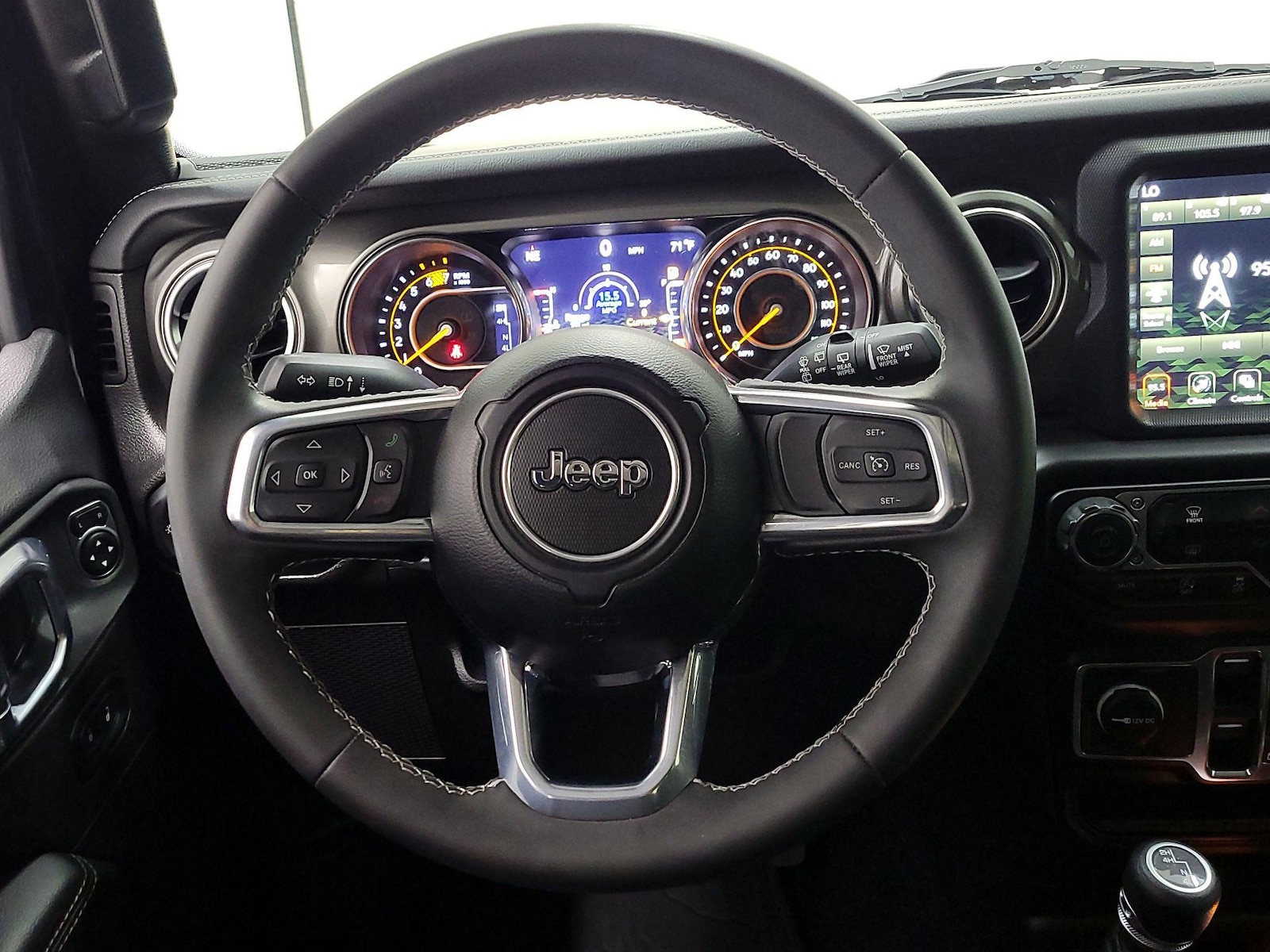 2023 Jeep Wrangler 4-Door Sahara - Photo 11