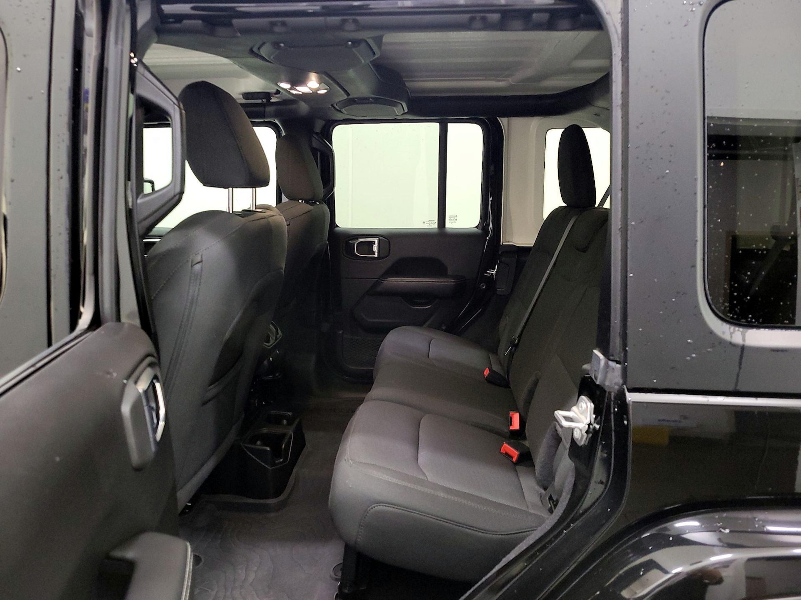 2023 Jeep Wrangler 4-Door Sahara - Photo 21