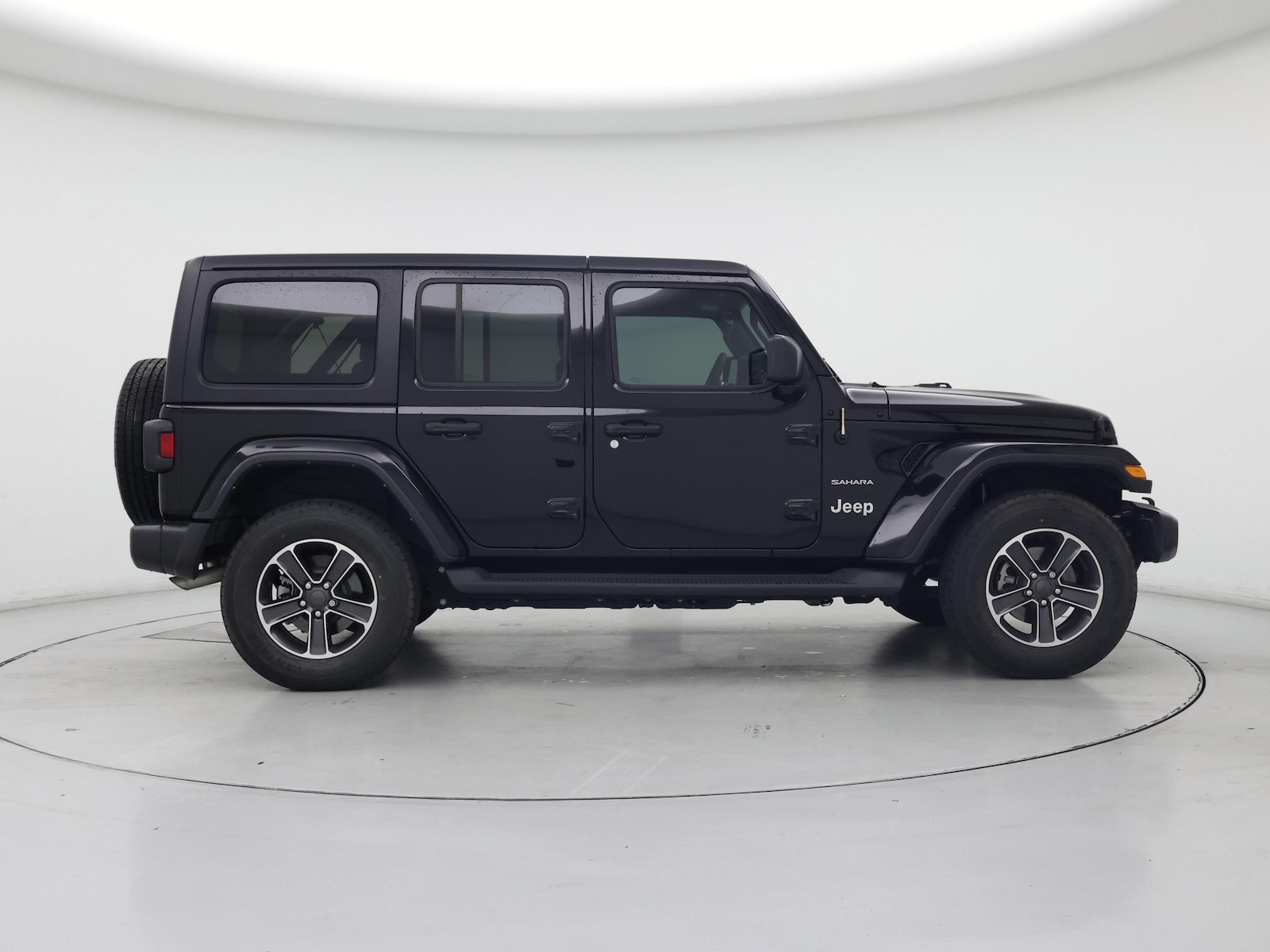 2023 Jeep Wrangler 4-Door Sahara - Photo 8