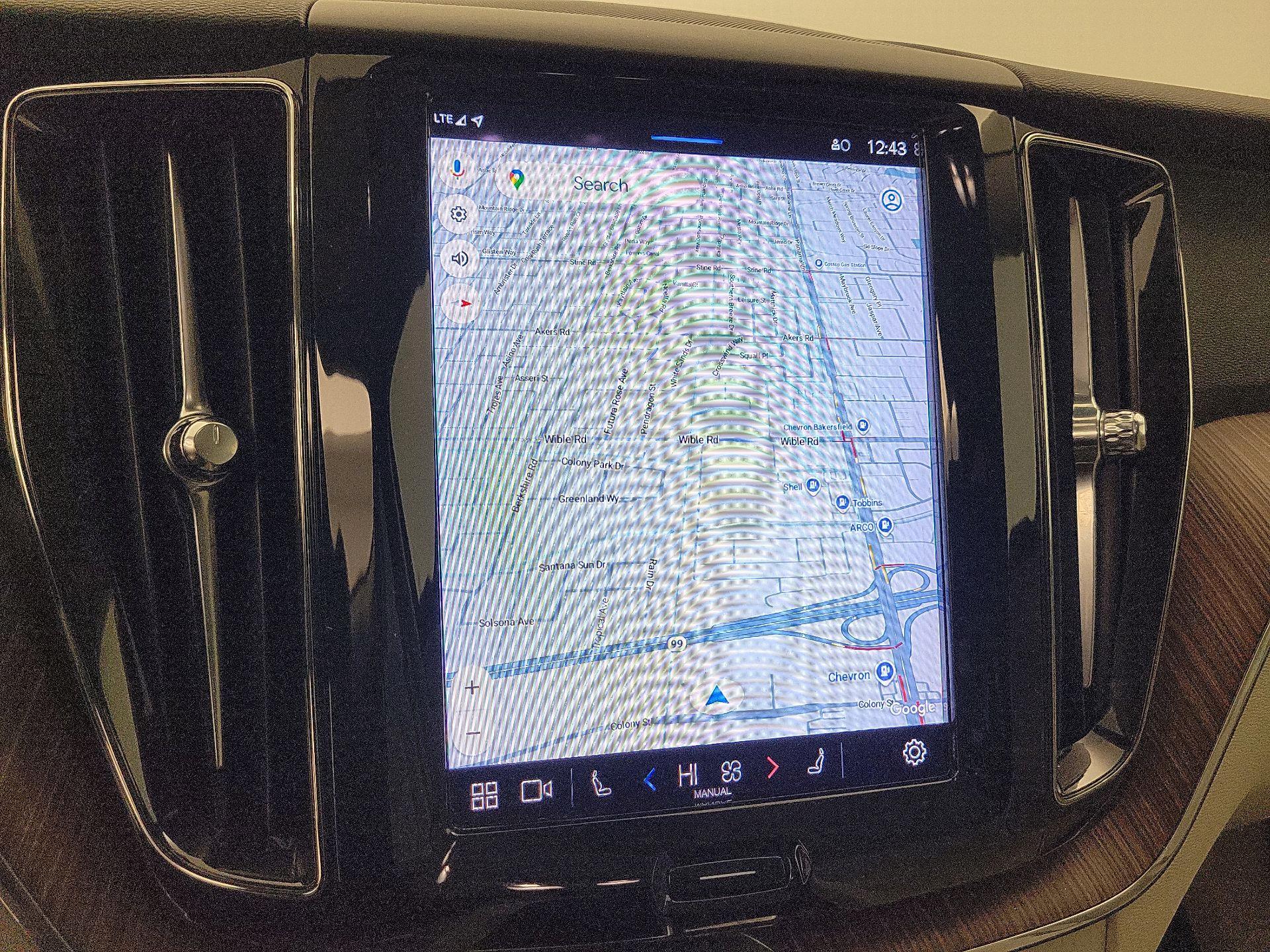 Thumbnail: 2022 Volvo XC60 - 14