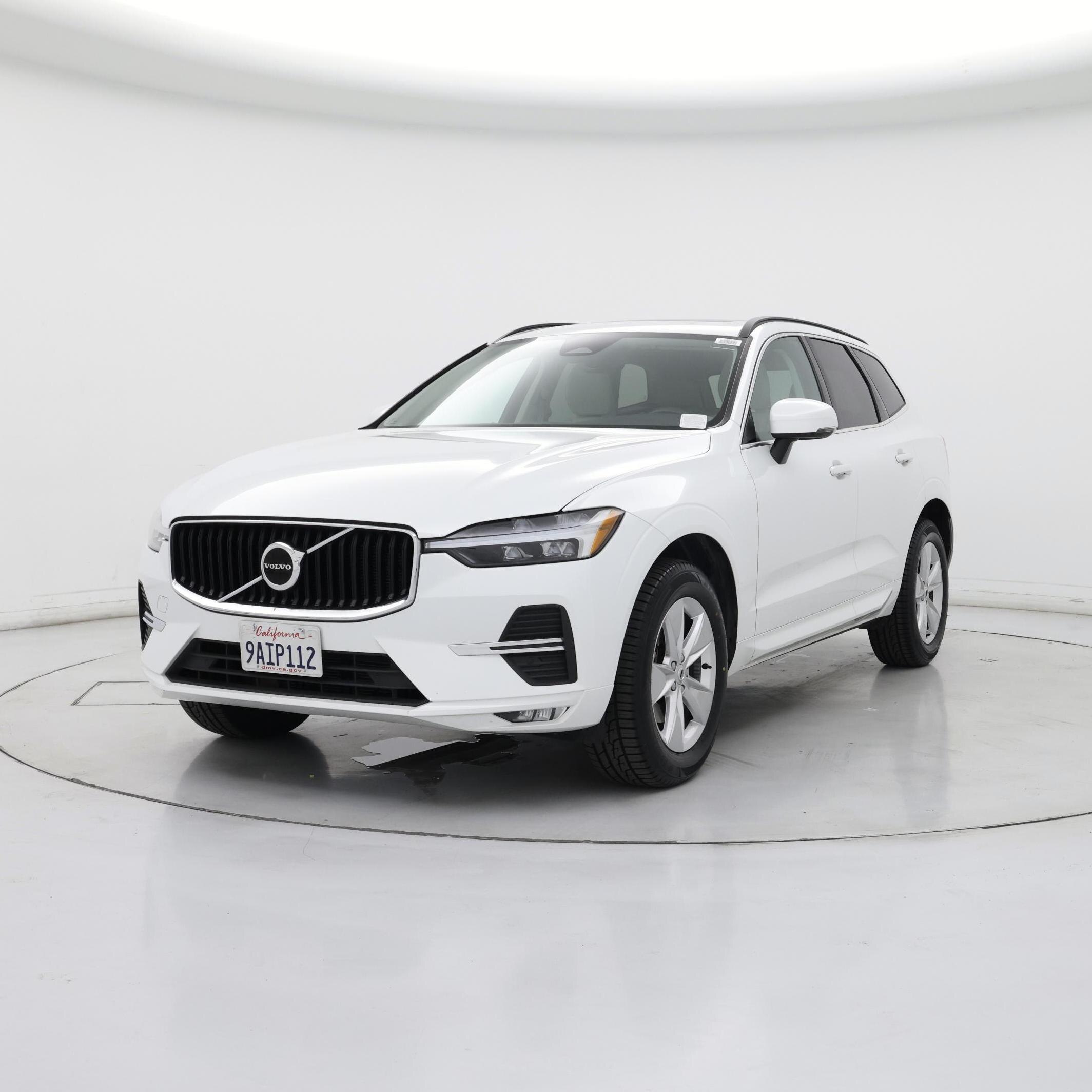 Thumbnail: 2022 Volvo XC60 - 4