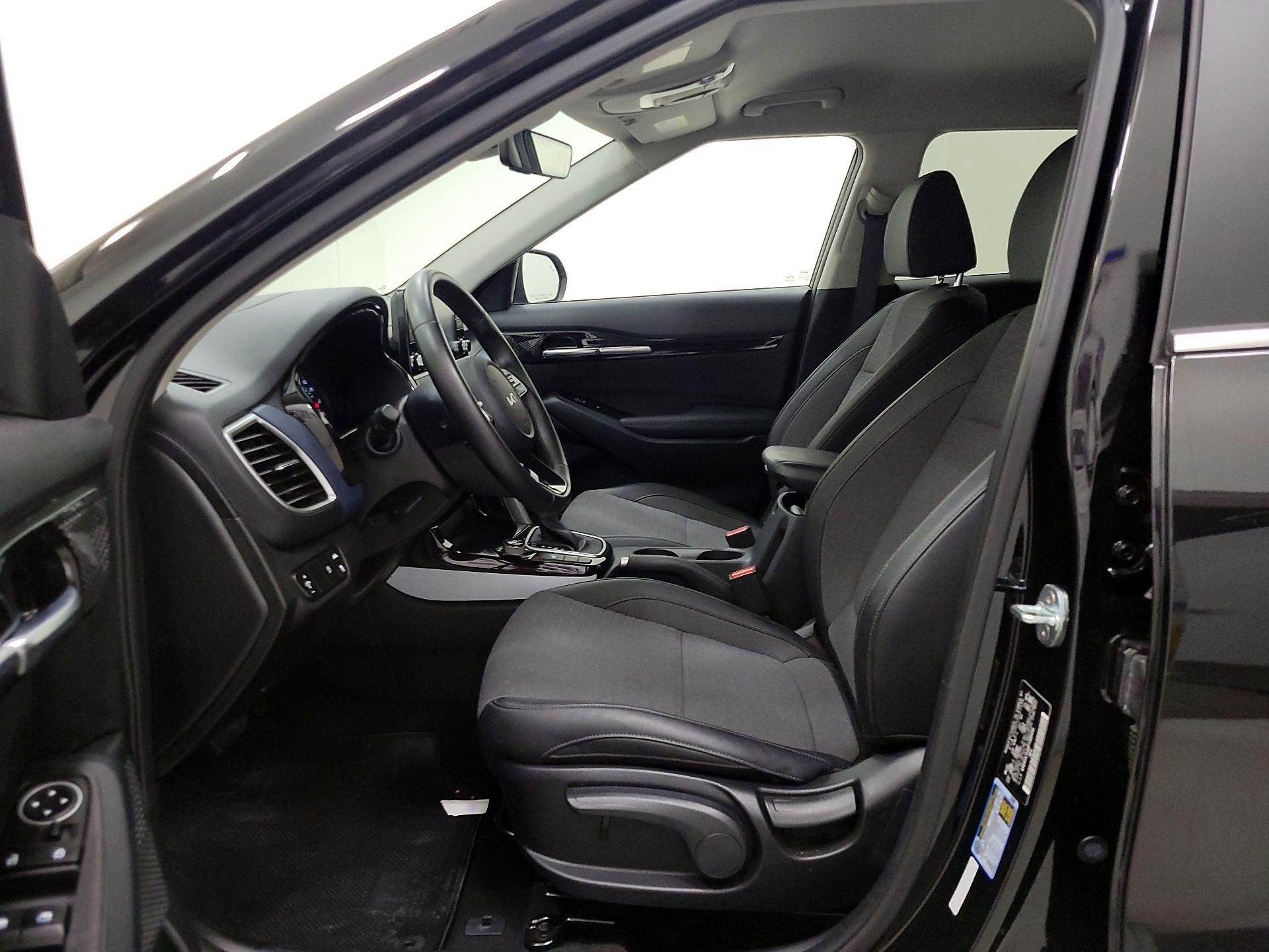 Thumbnail: 2023 Kia Seltos - 11