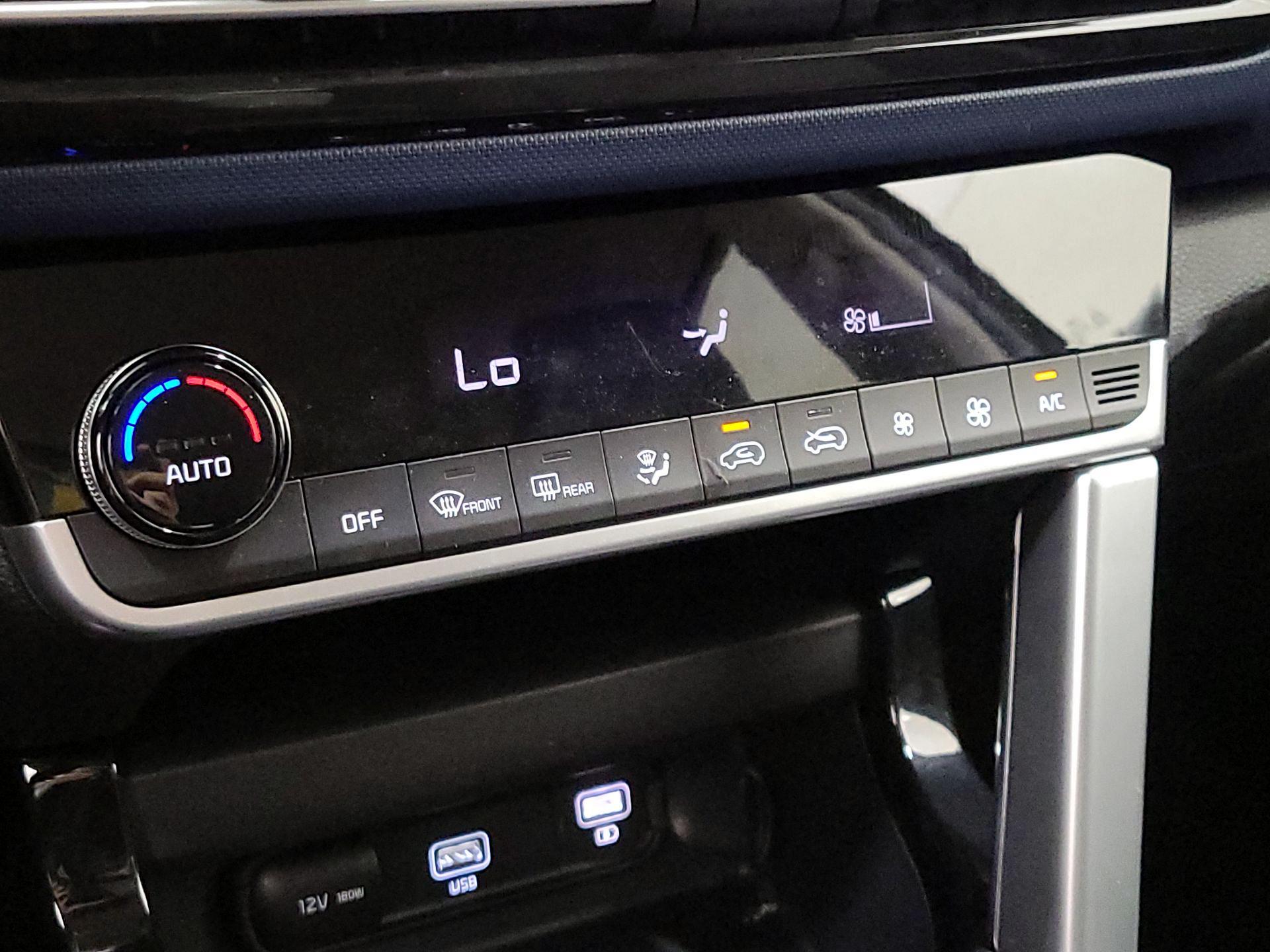 Thumbnail: 2023 Kia Seltos - 16