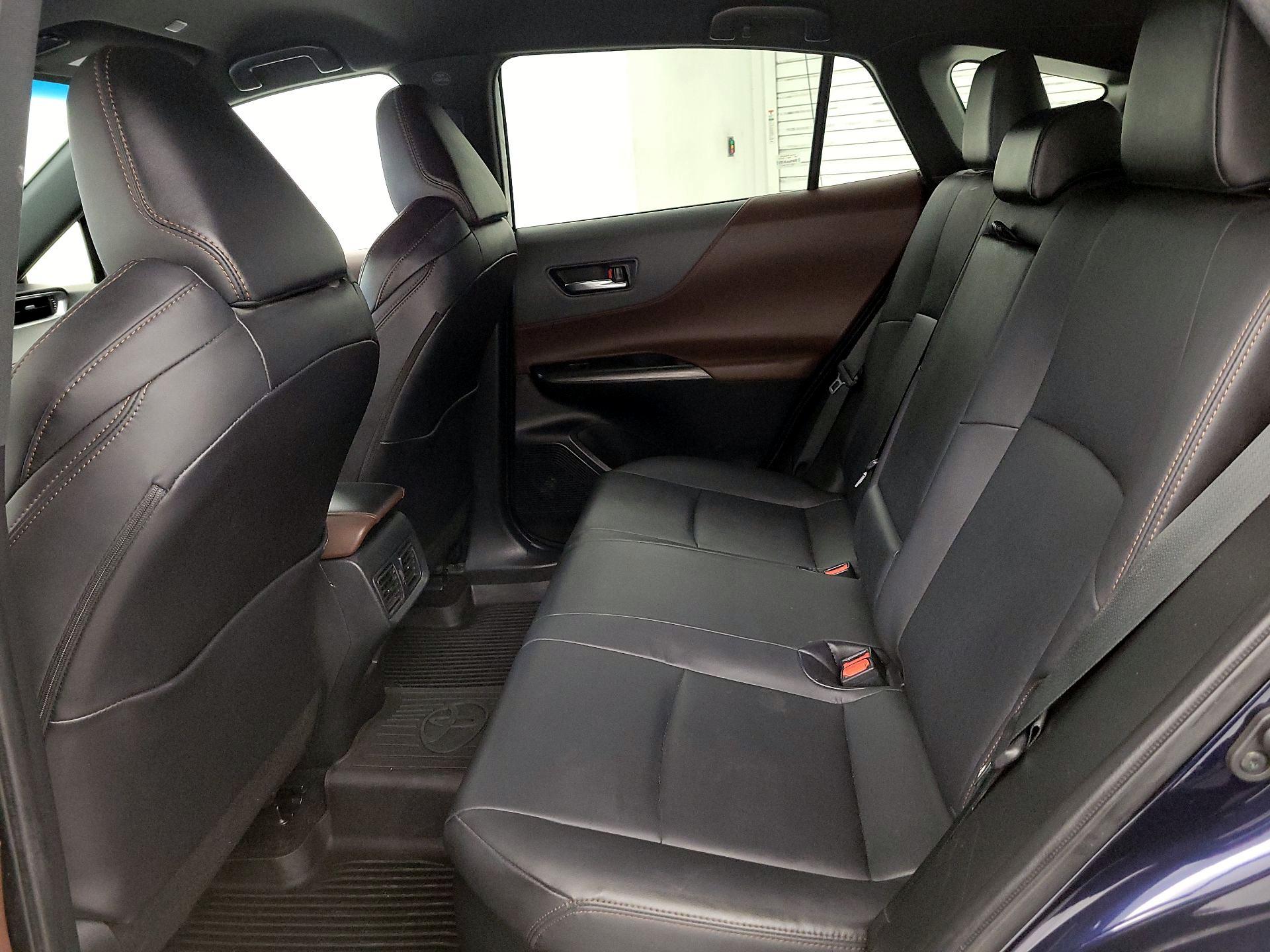 Thumbnail: 2023 Toyota Venza - 19