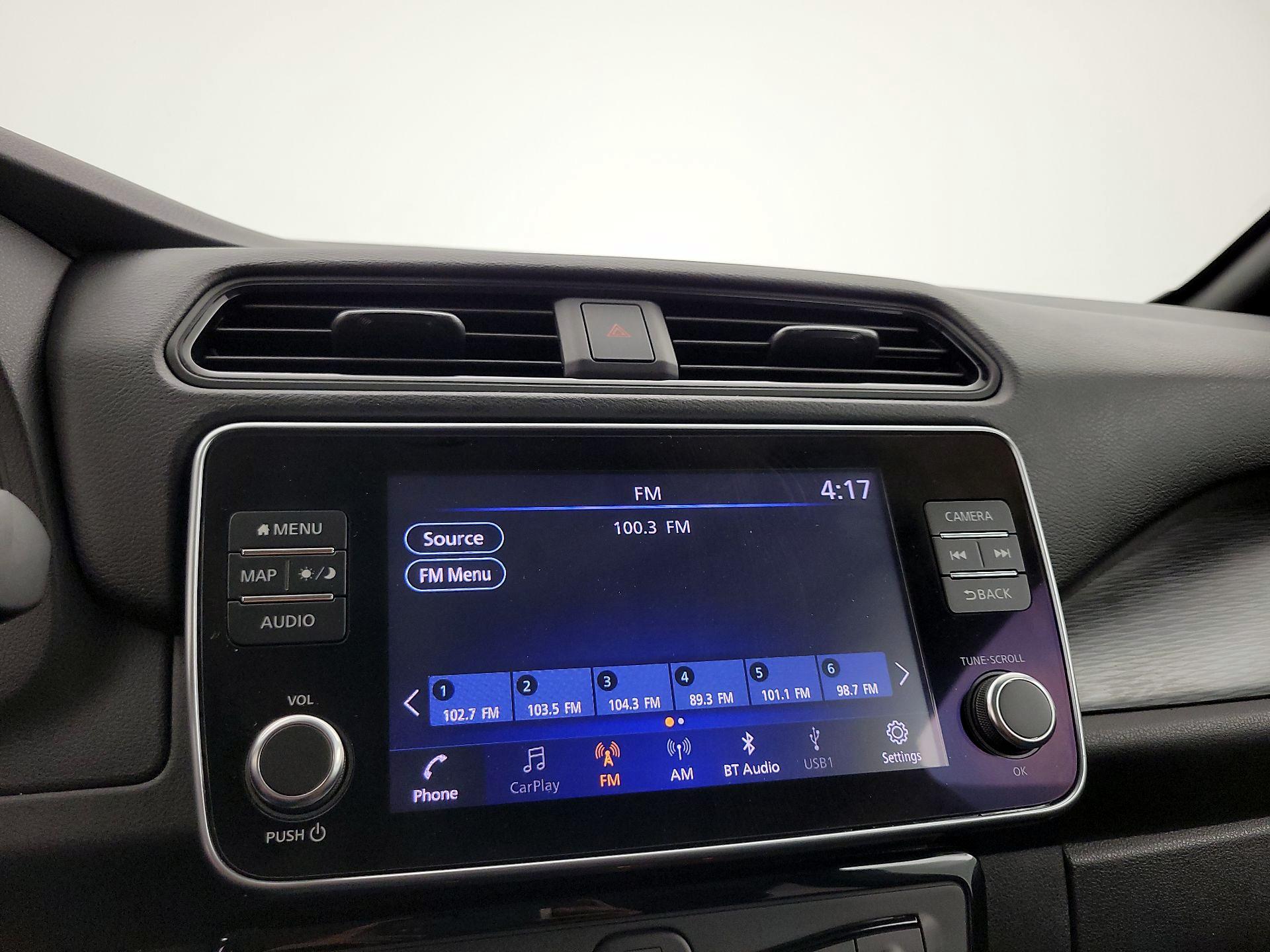 Thumbnail: 2022 Nissan Leaf - 16