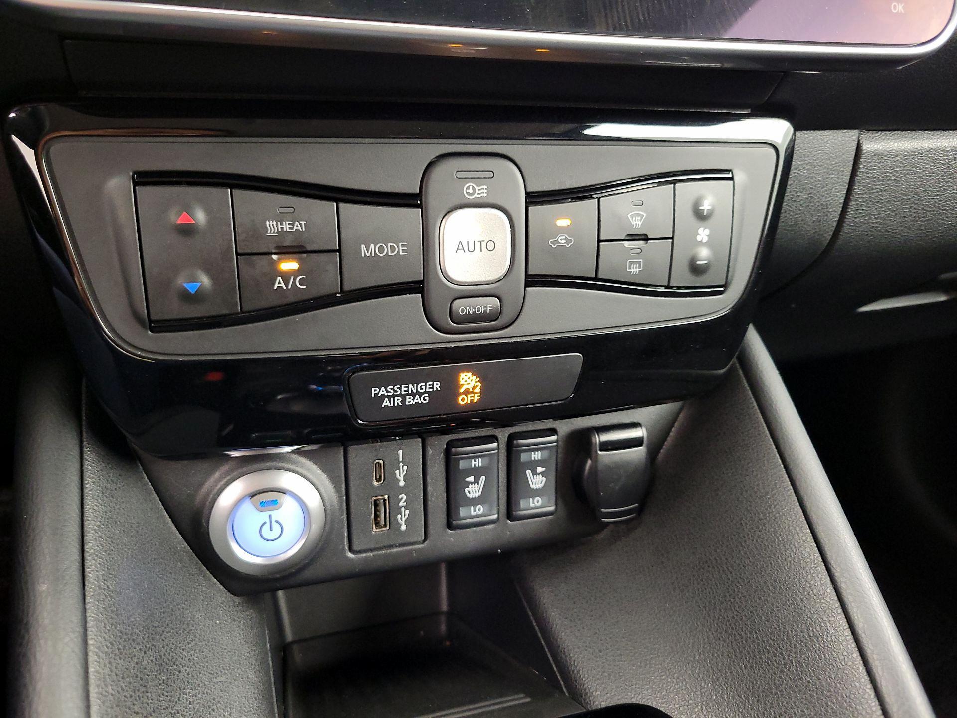 Thumbnail: 2022 Nissan Leaf - 17