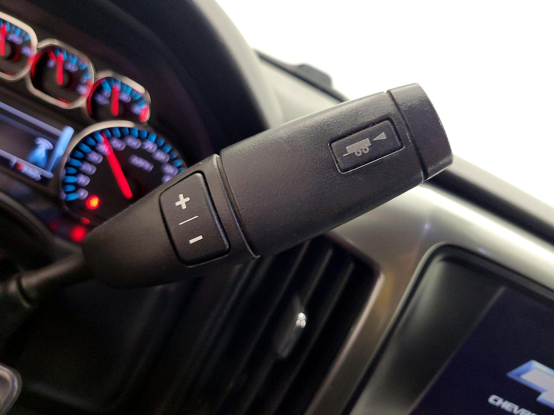 Thumbnail: 2018 Chevrolet Silverado 1500 - 17