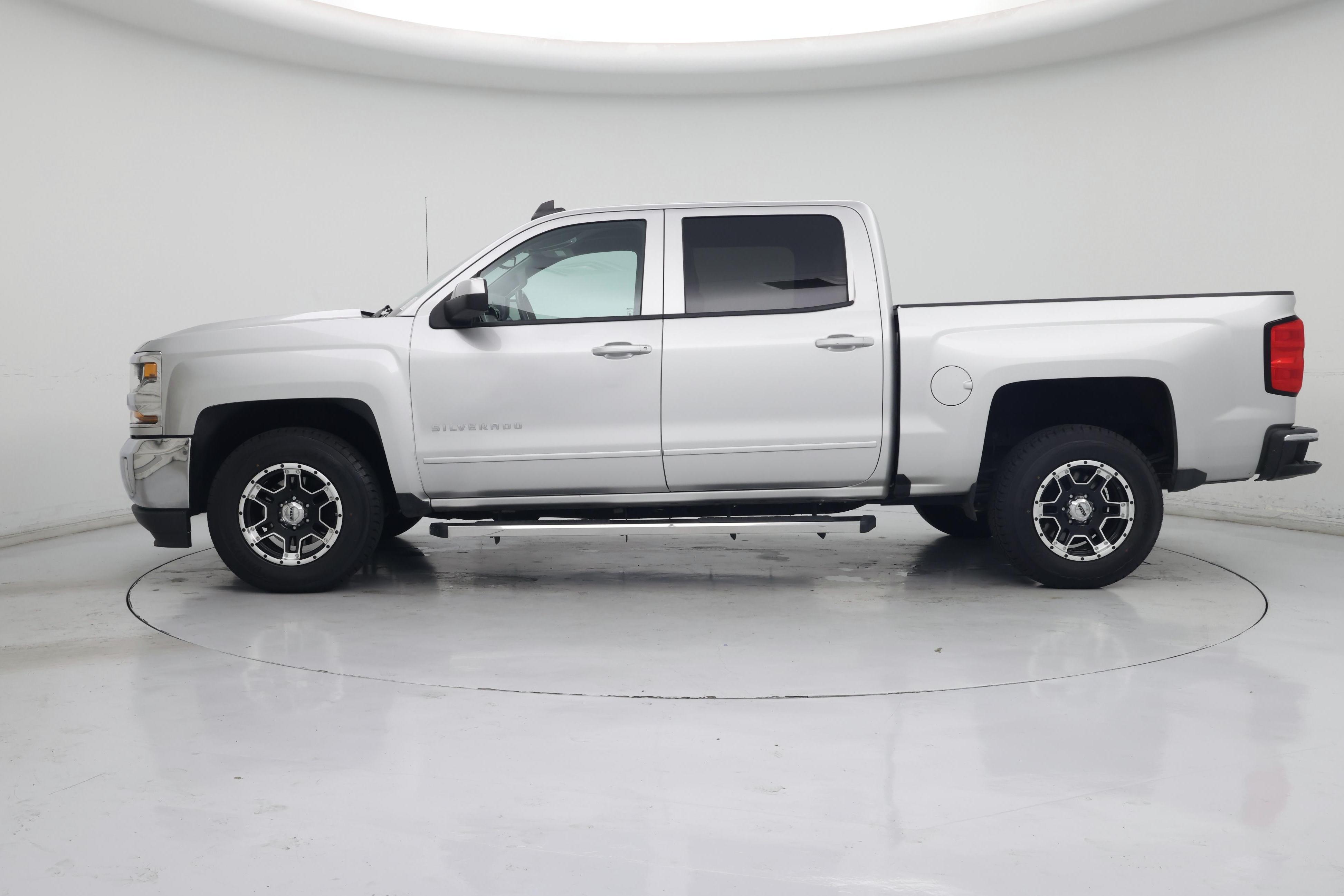 Thumbnail: 2018 Chevrolet Silverado 1500 - 3