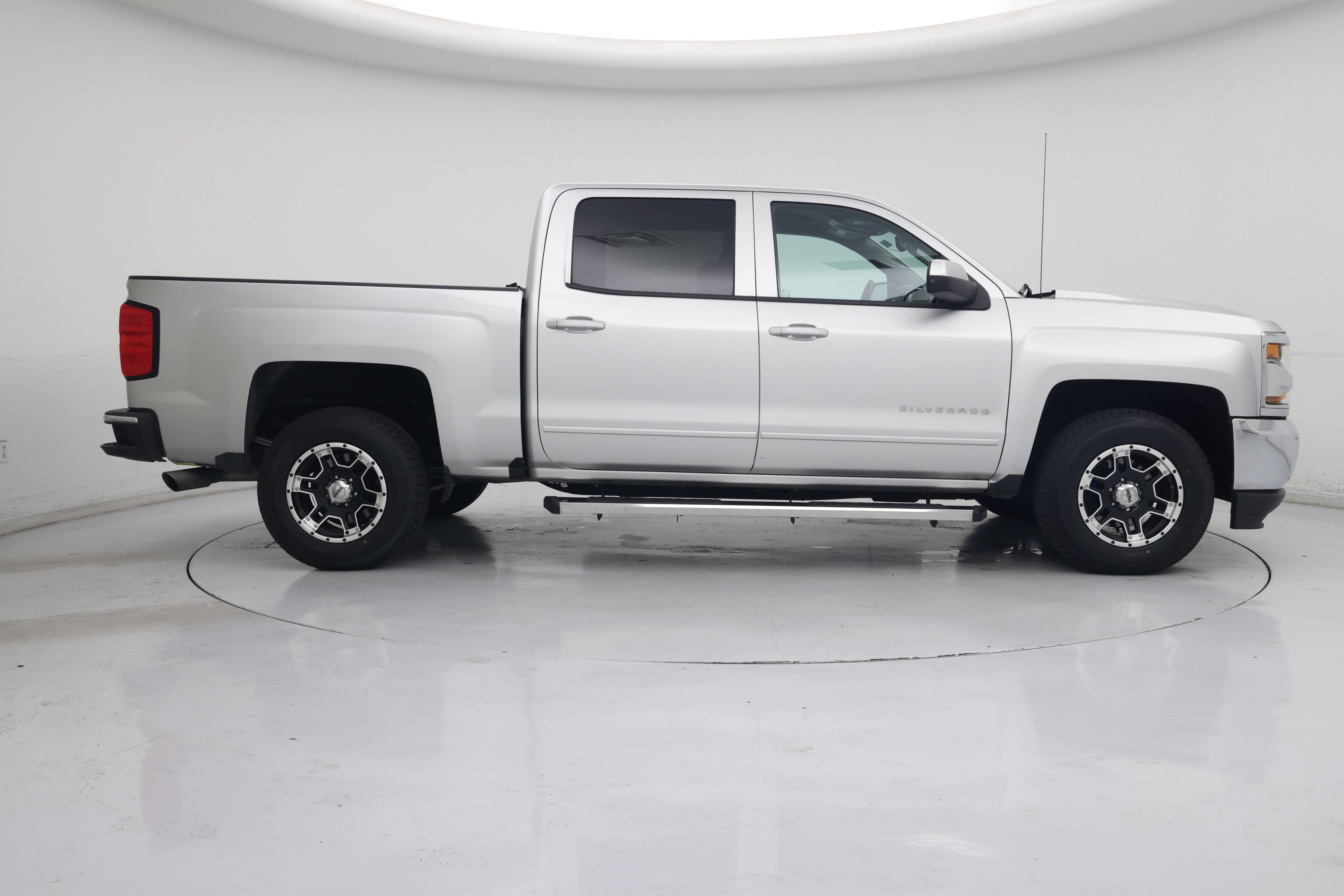 Thumbnail: 2018 Chevrolet Silverado 1500 - 7