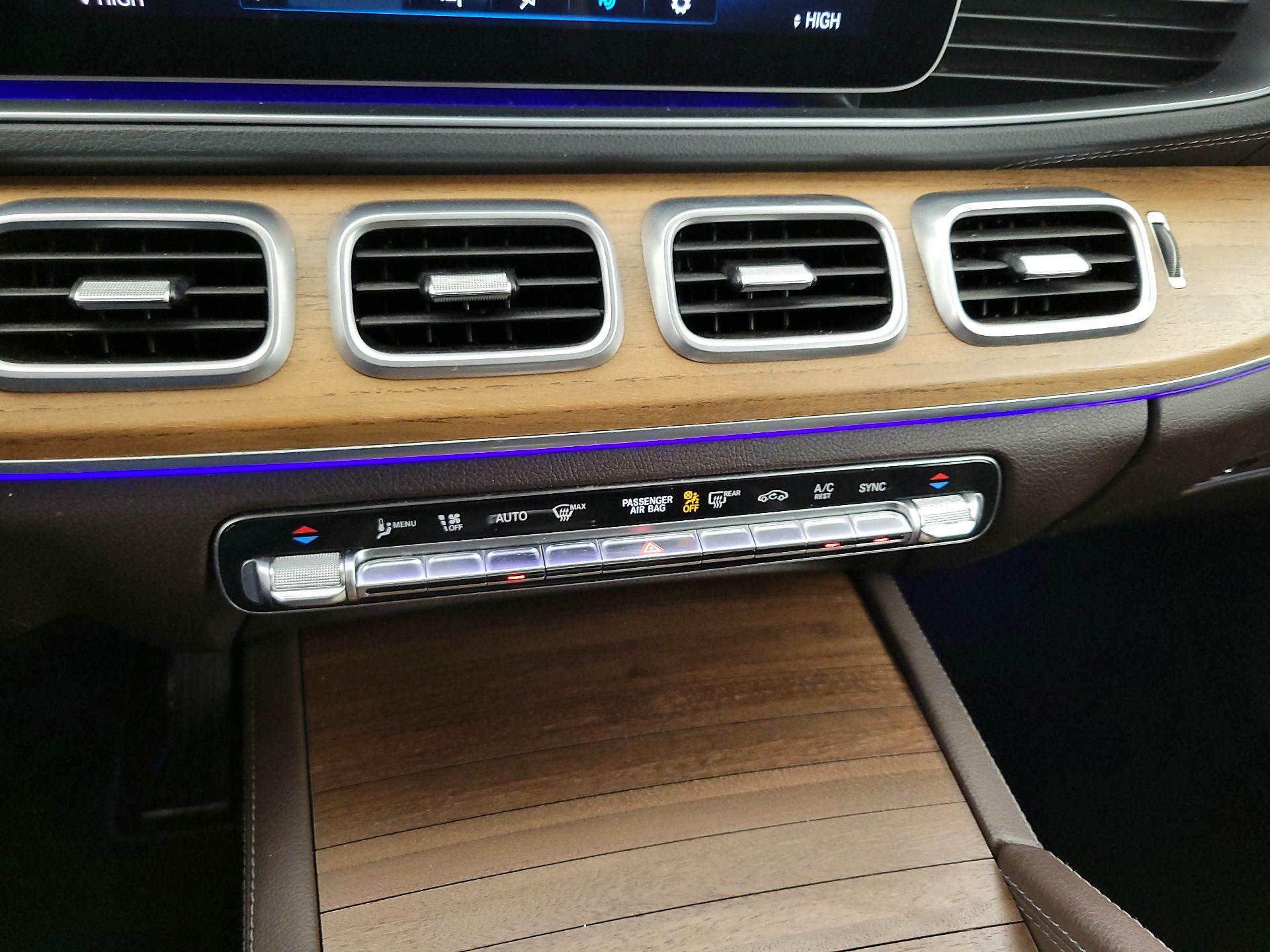 Thumbnail: 2022 Mercedes-Benz GLS - 17