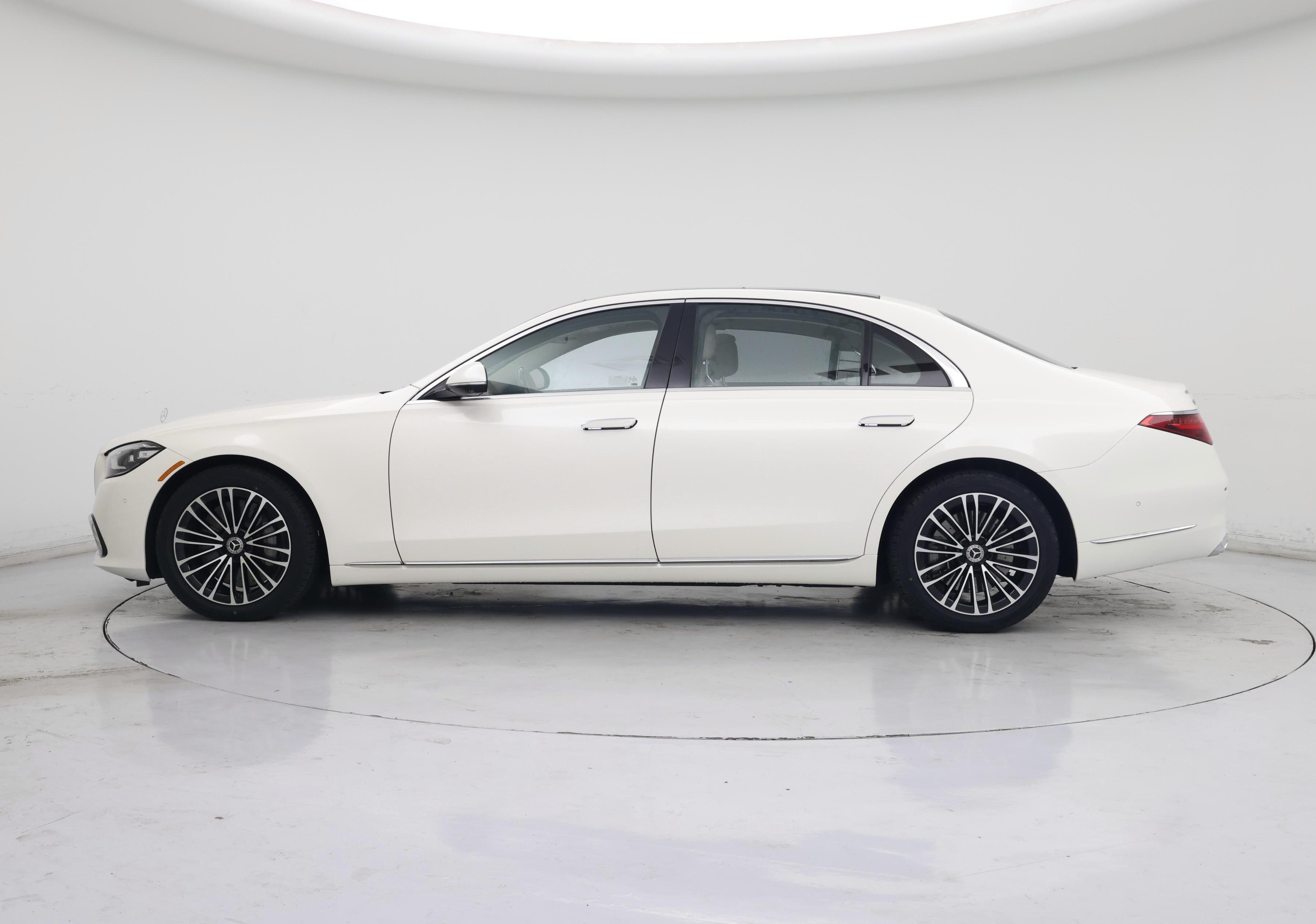 Thumbnail: 2022 Mercedes-Benz S-Class - 3