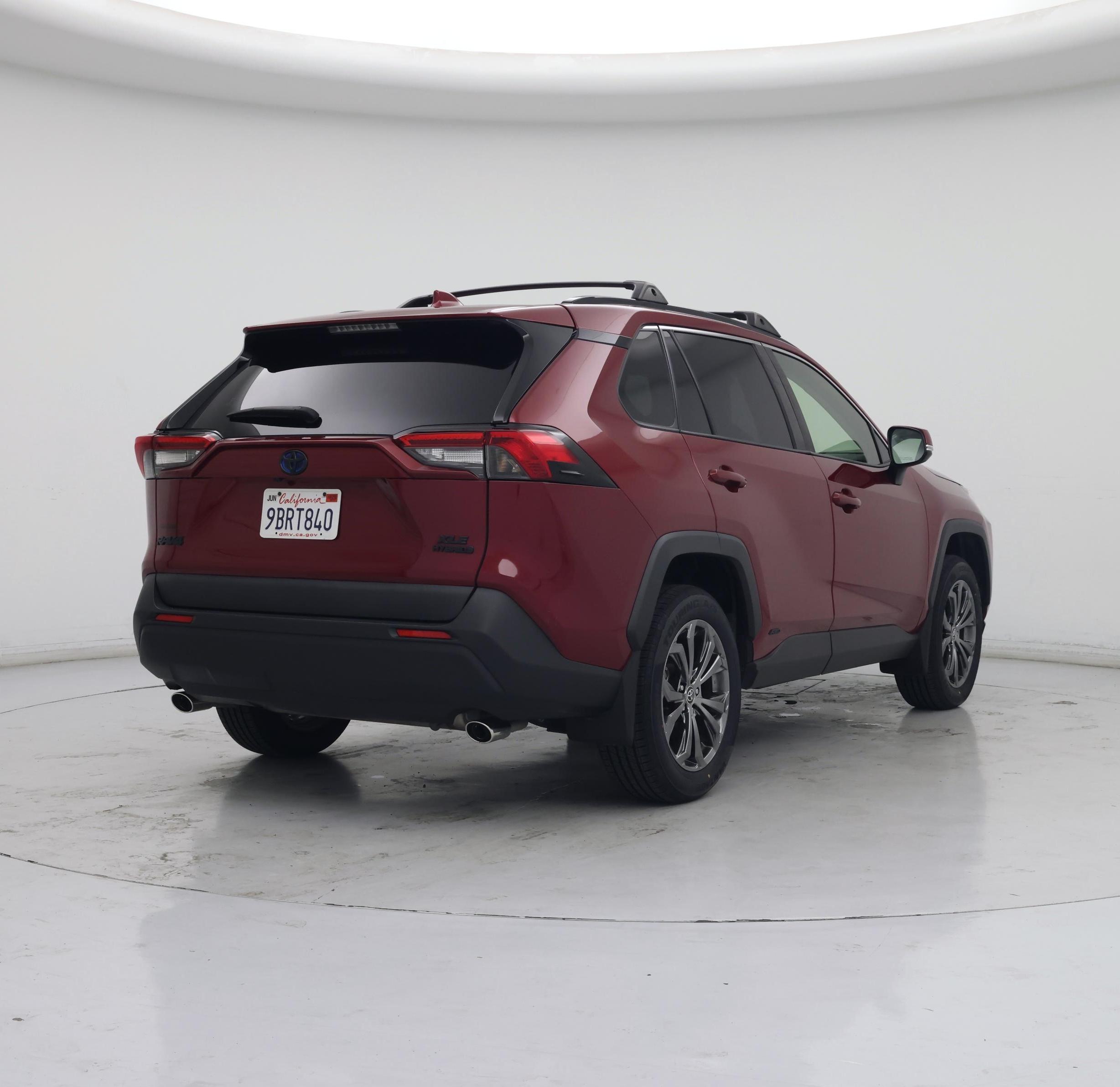 Thumbnail: 2022 Toyota RAV4 - 8
