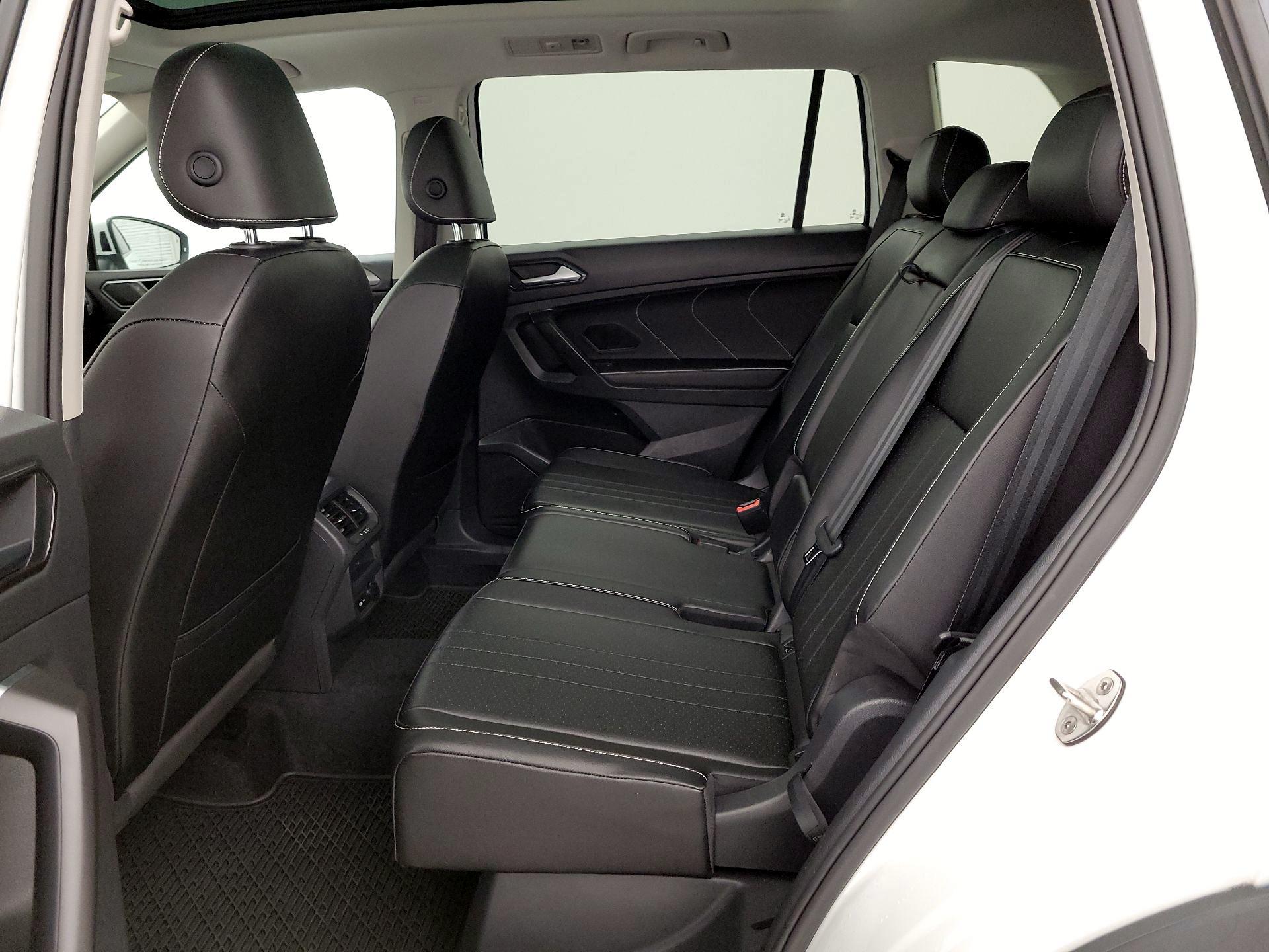 Thumbnail: 2022 Volkswagen Tiguan - 20