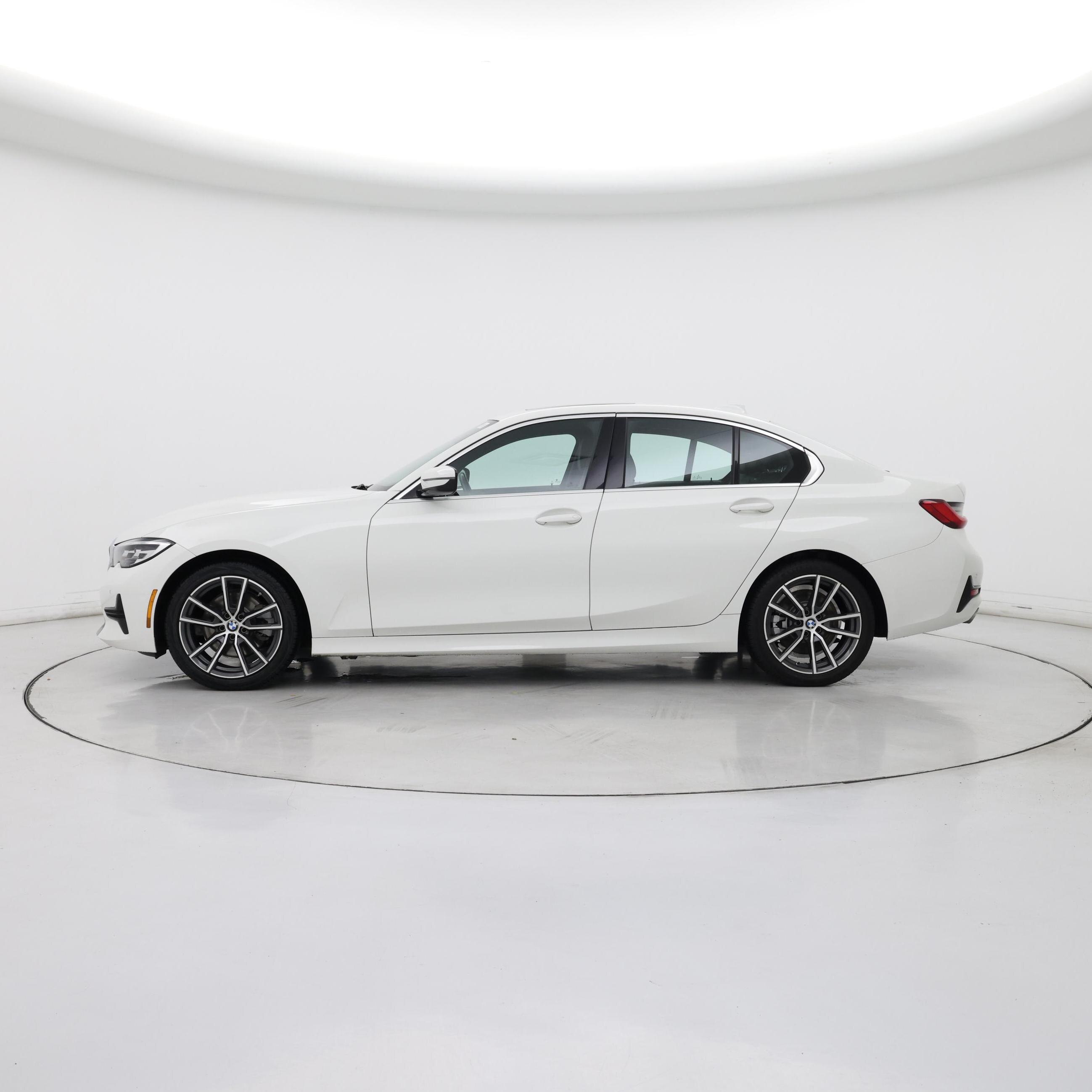 Thumbnail: 2020 BMW 3 Series - 3