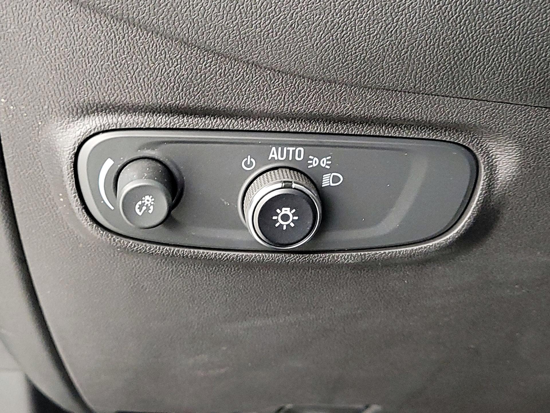 Thumbnail: 2023 Chevrolet Equinox - 13