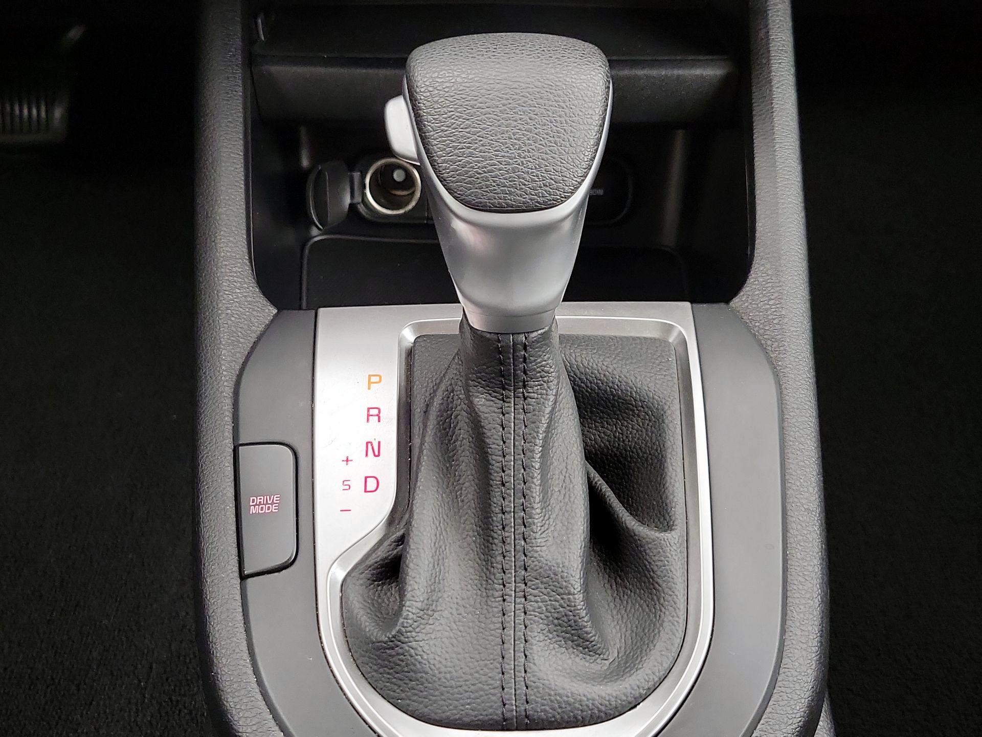 Thumbnail: 2022 Kia Forte - 17