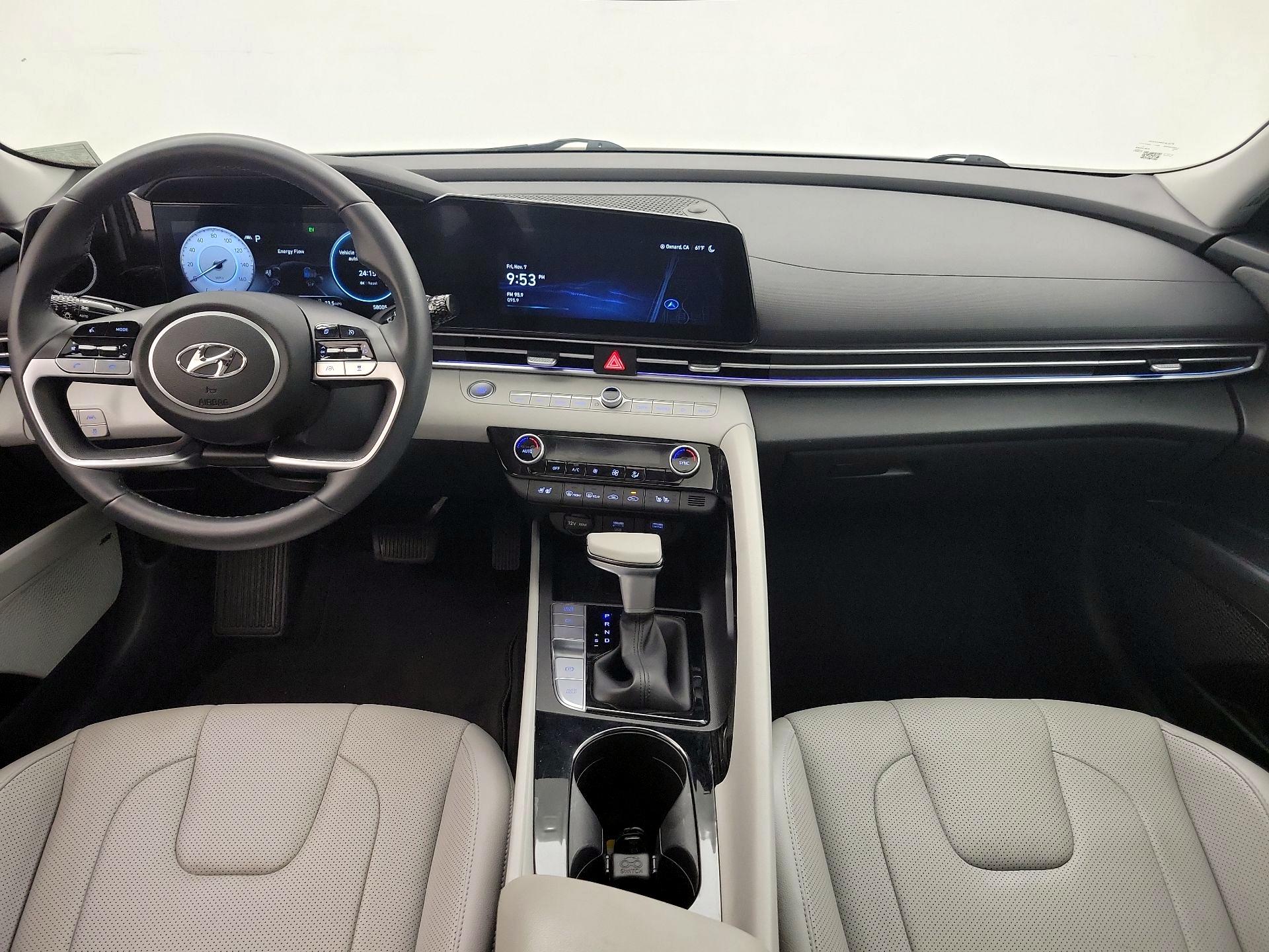 Thumbnail: 2023 Hyundai Elantra - 9