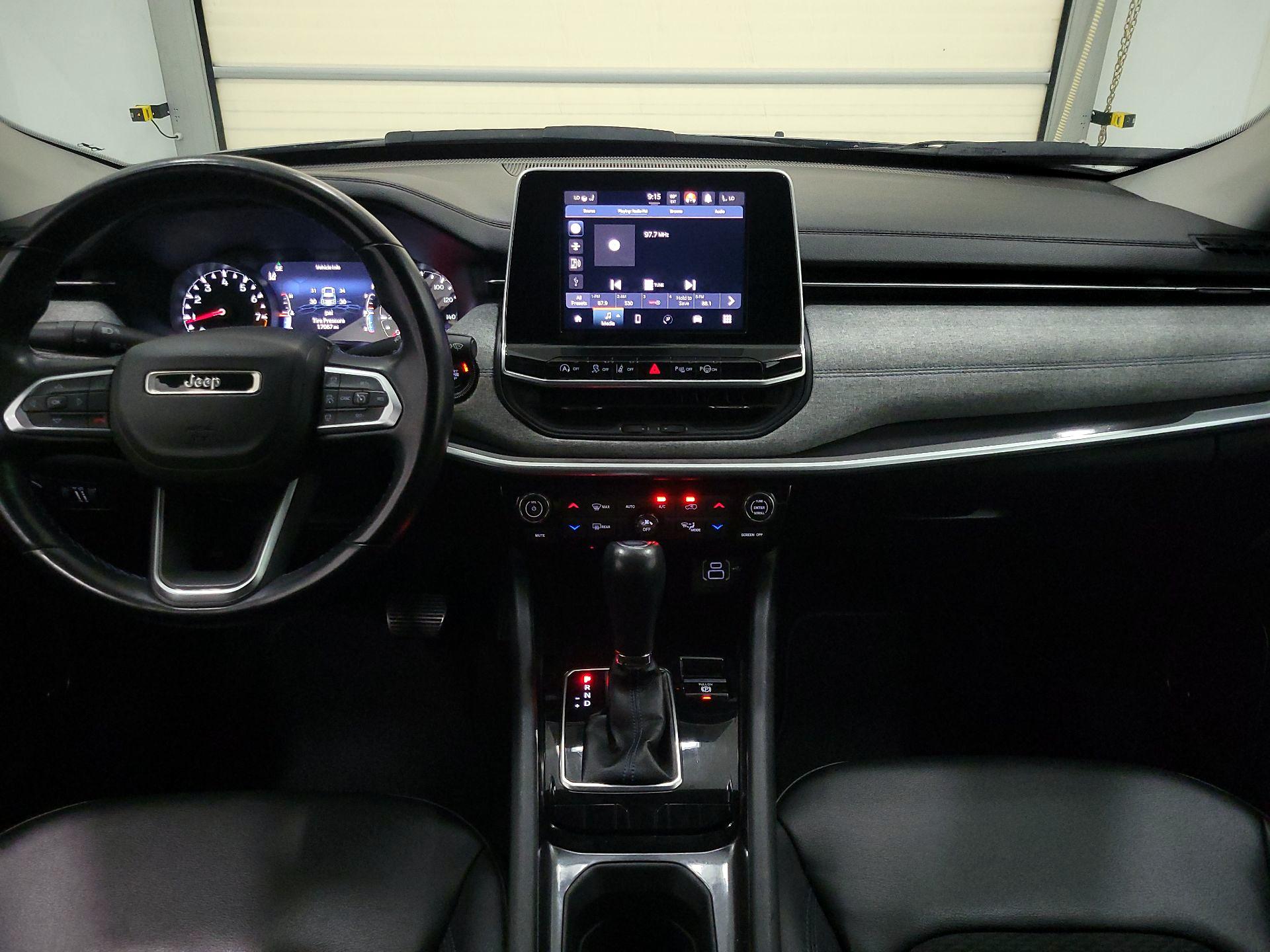 Thumbnail: 2022 Jeep Compass - 9