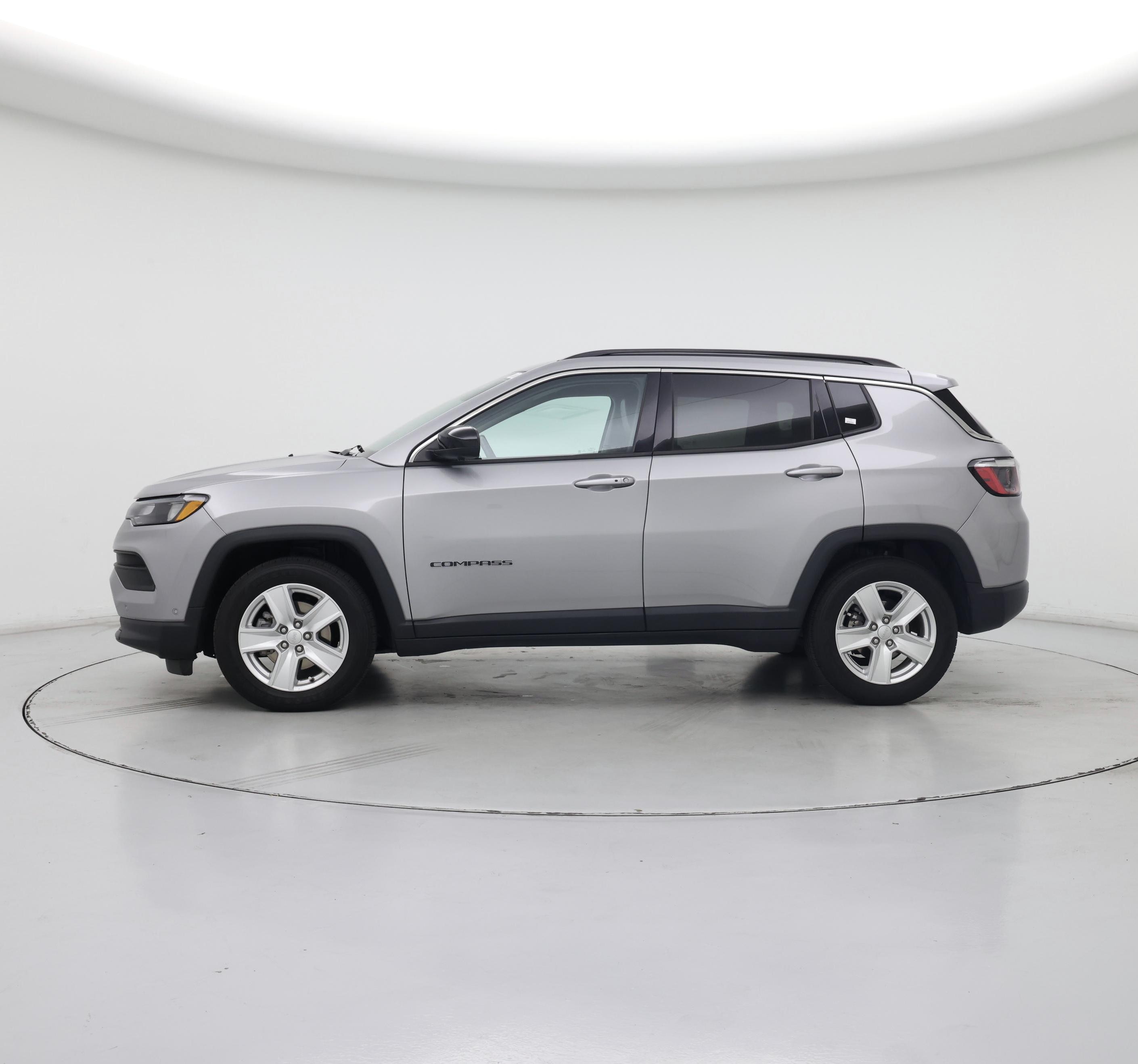 Thumbnail: 2022 Jeep Compass - 3