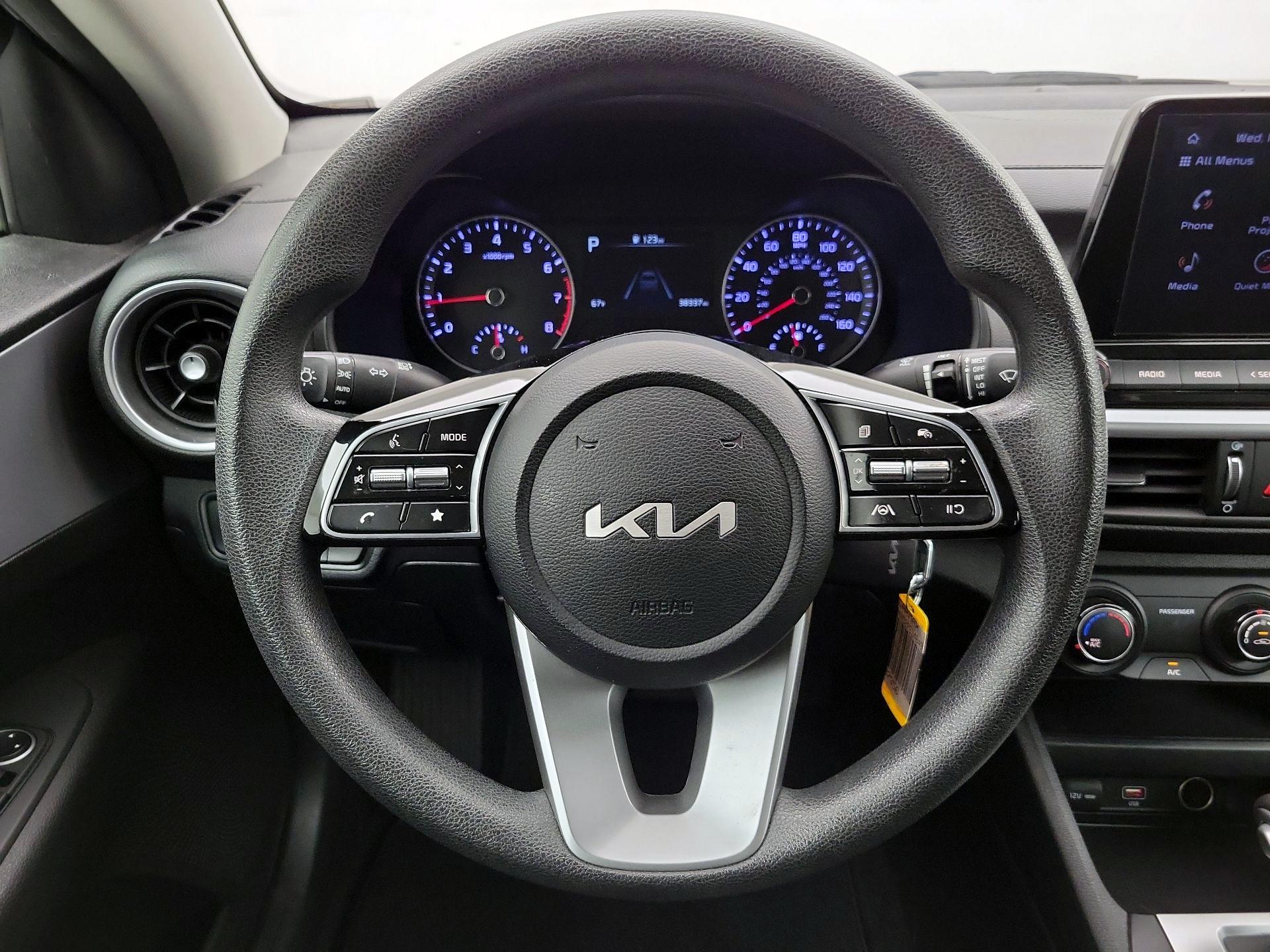 Thumbnail: 2023 Kia Forte - 10