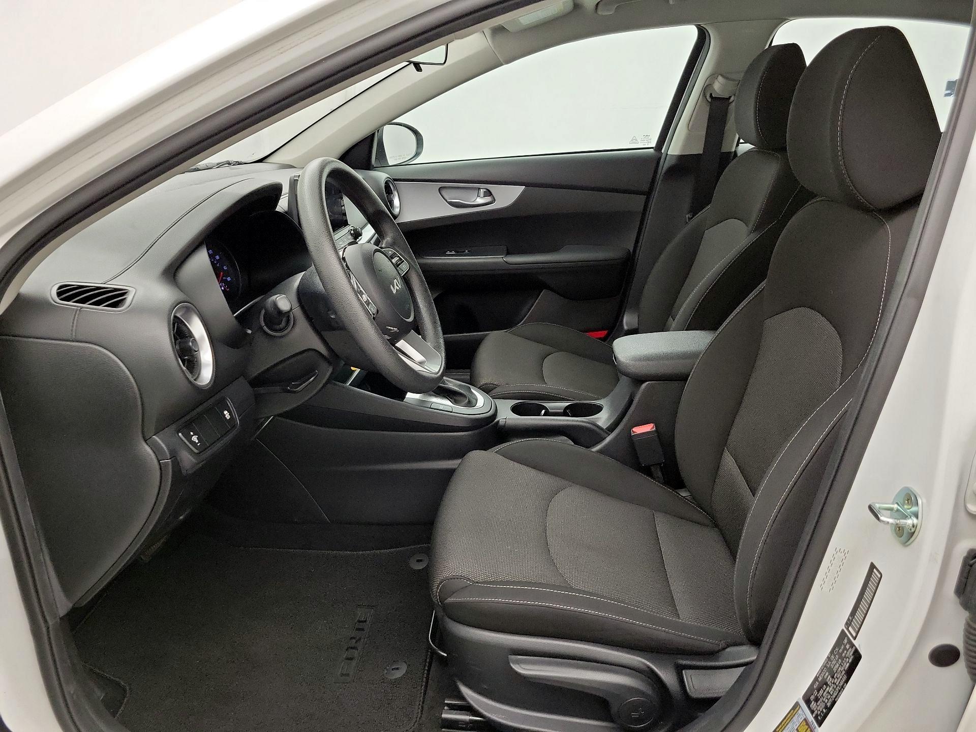 Thumbnail: 2023 Kia Forte - 11