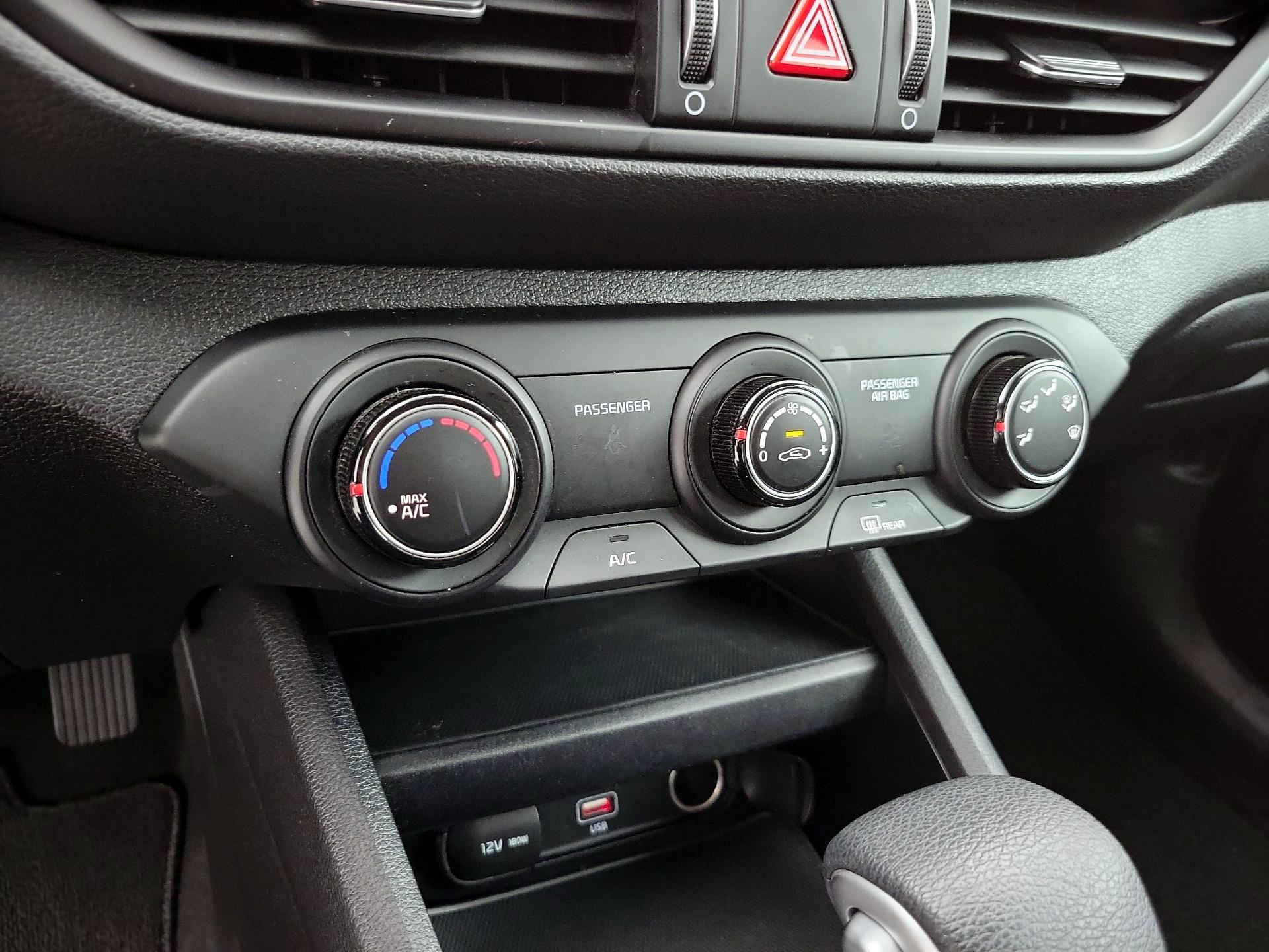 Thumbnail: 2023 Kia Forte - 16