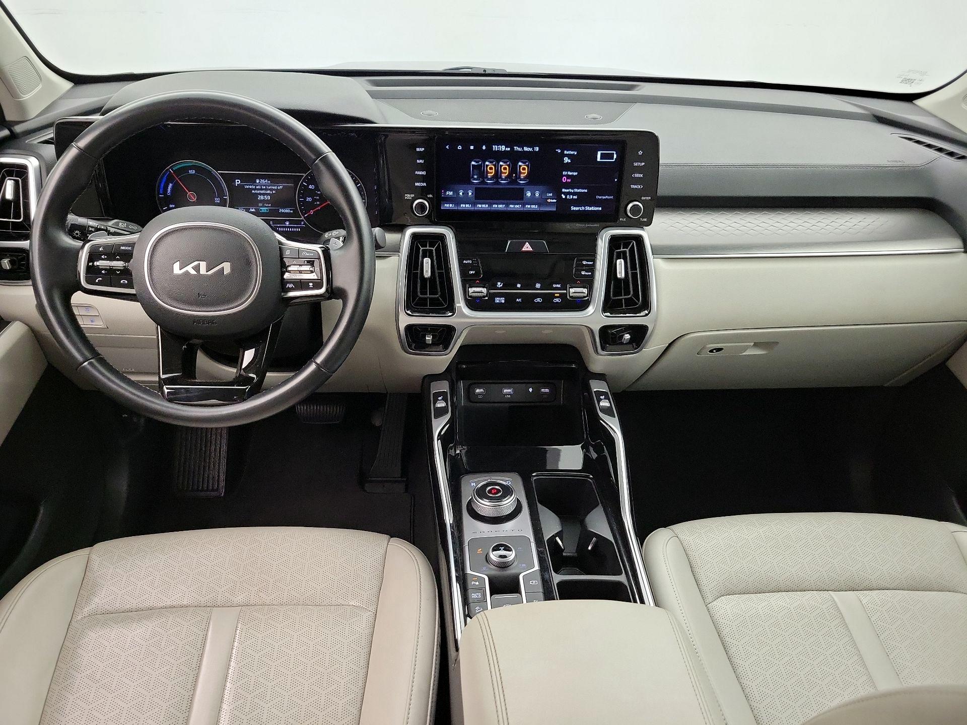 Thumbnail: 2022 Kia Sorento - 9