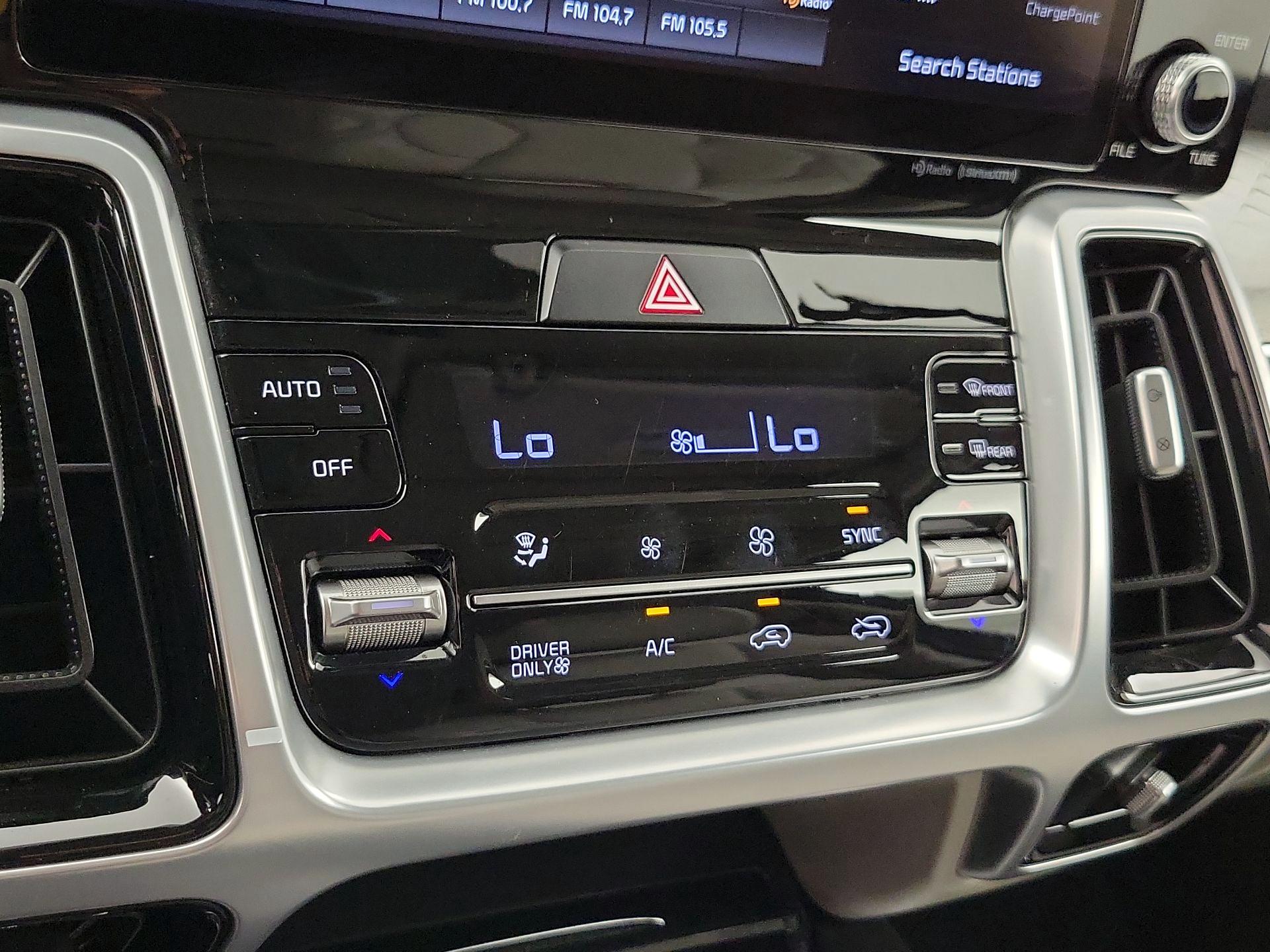 Thumbnail: 2022 Kia Sorento - 17