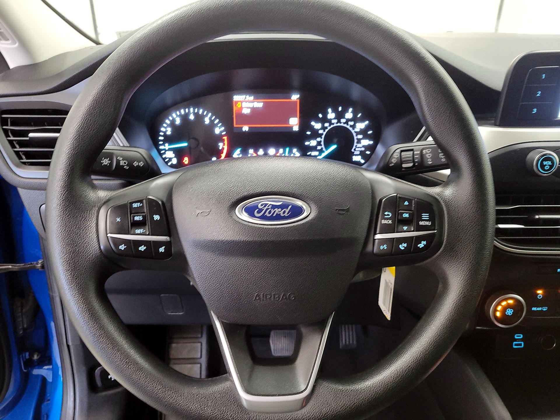 Thumbnail: 2021 Ford Escape - 10