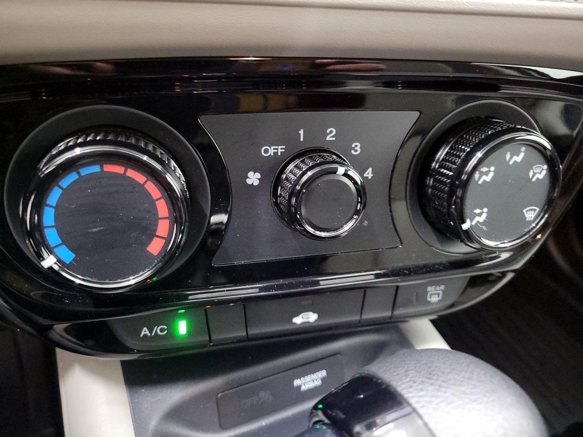 Thumbnail: 2022 Honda HR-V - 16