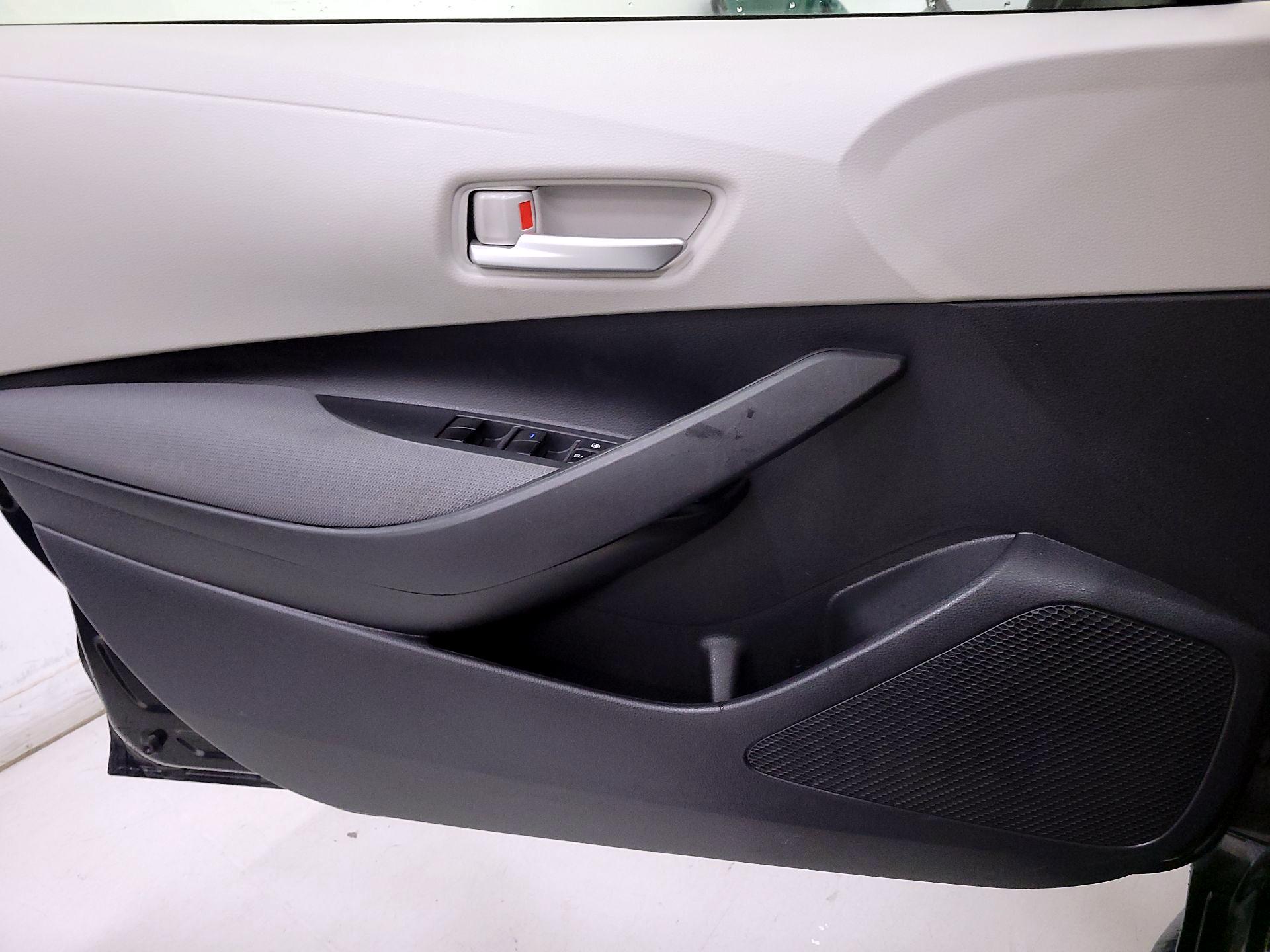 Thumbnail: 2021 Toyota Corolla - 12