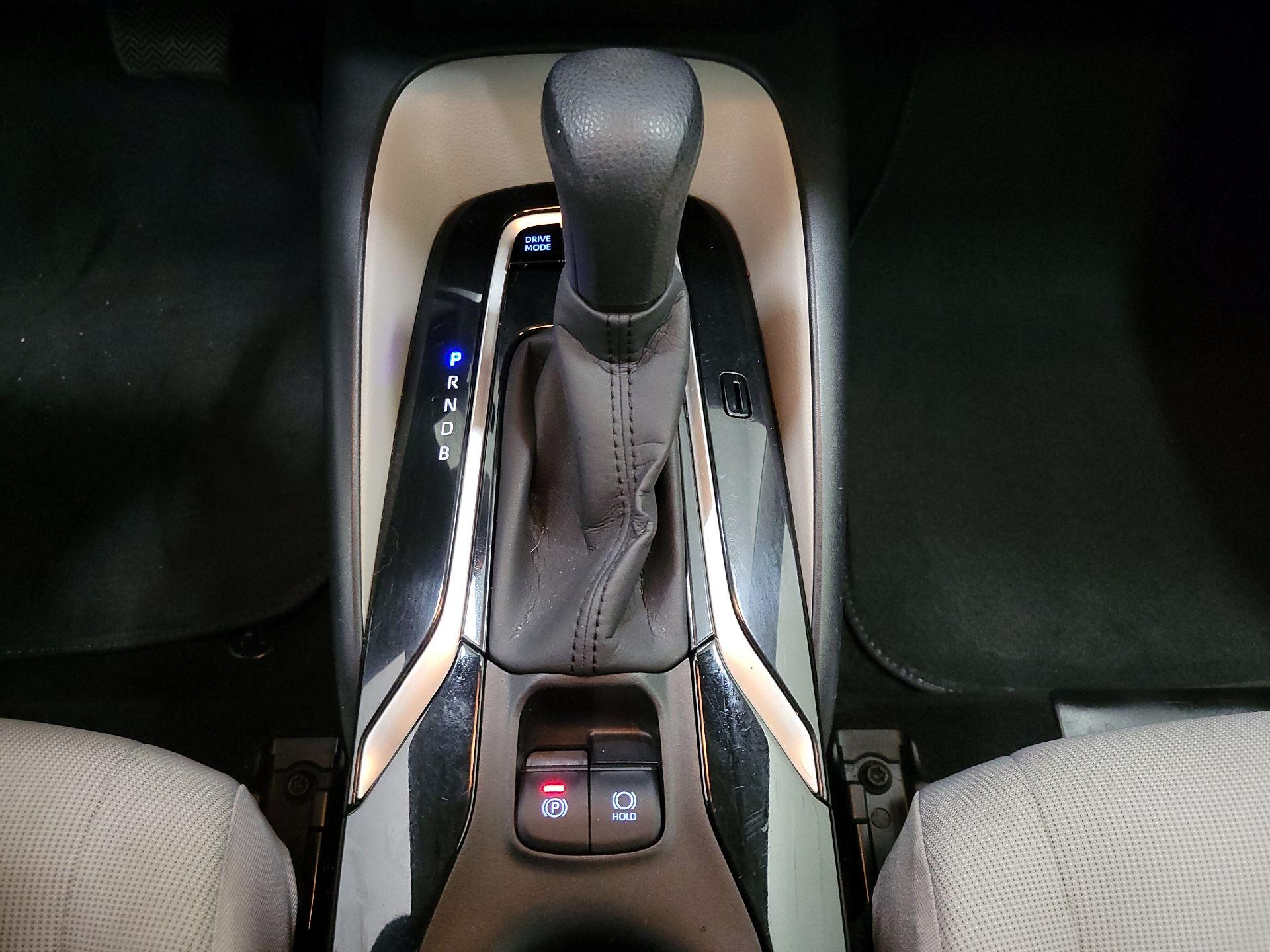 Thumbnail: 2021 Toyota Corolla - 17